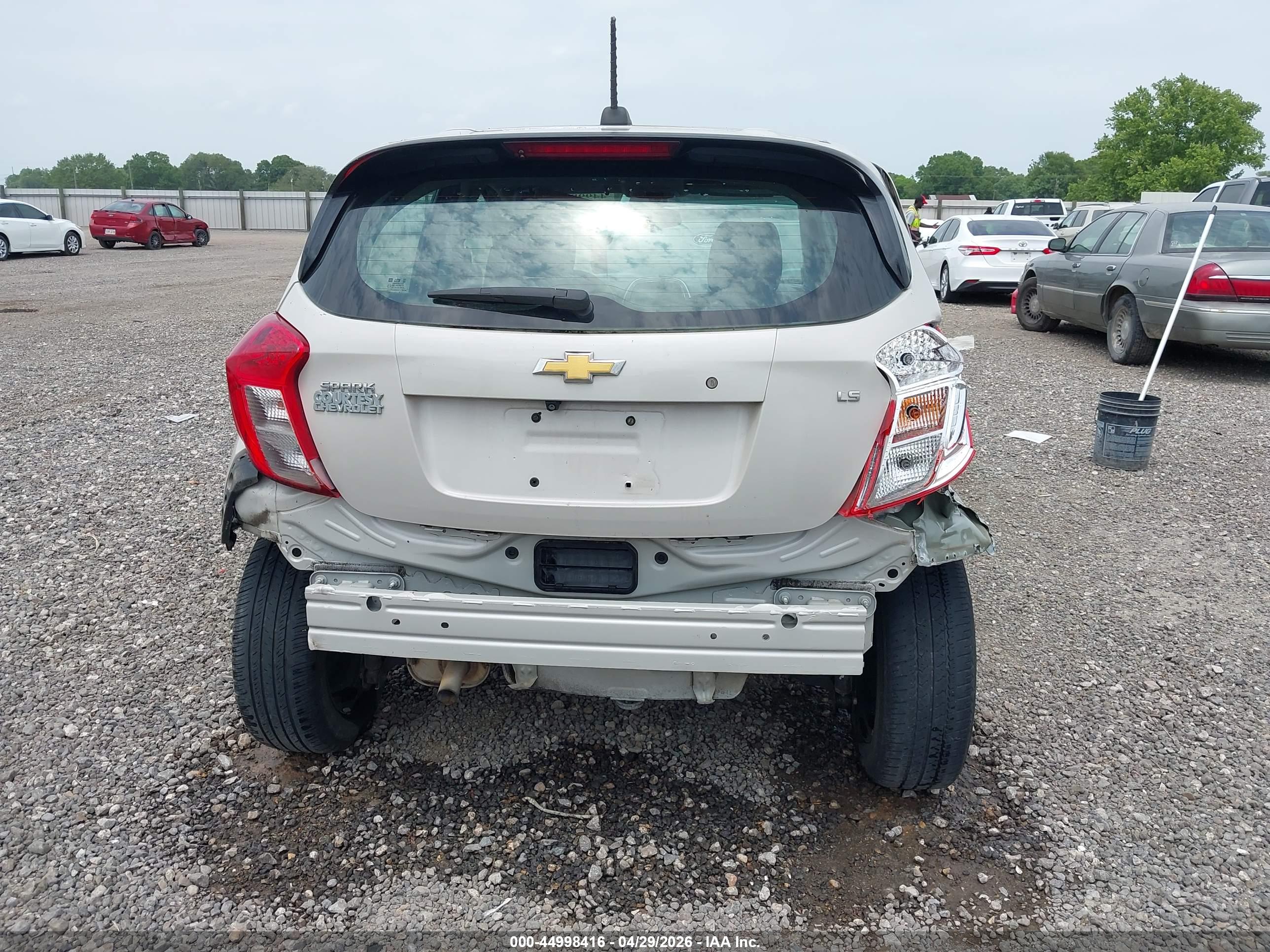 CHEVROLET SPARK image 6