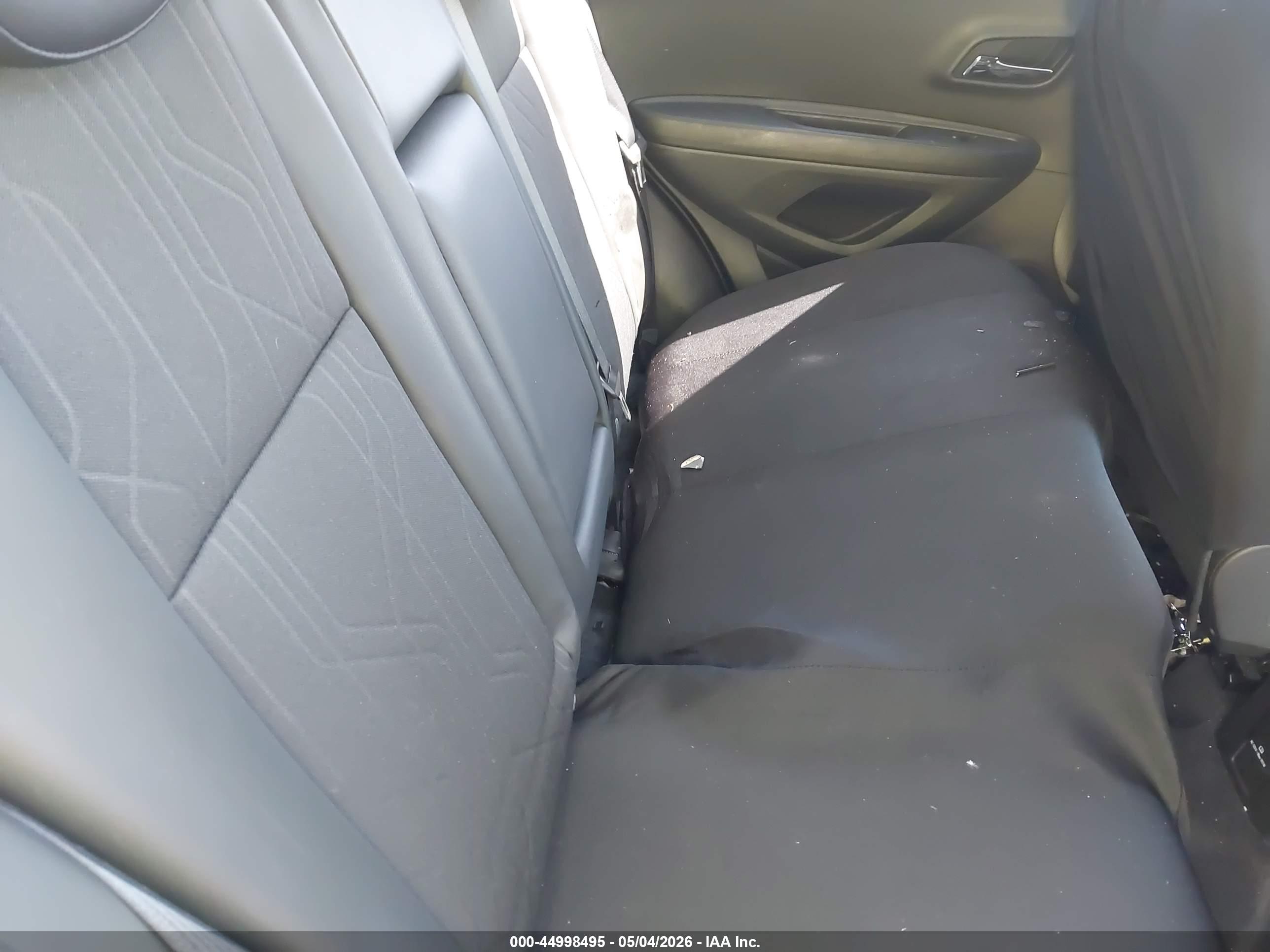 CHEVROLET TRAX image 8