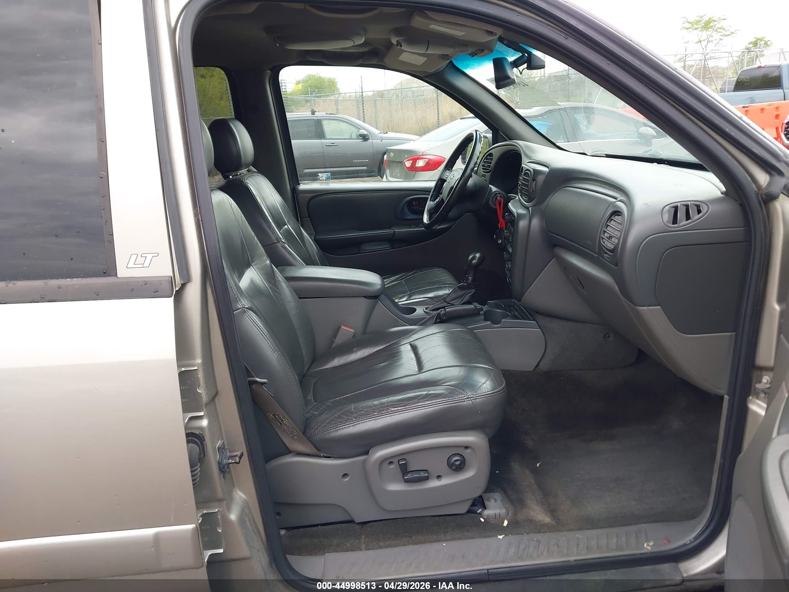 CHEVROLET TRAILBLAZER image 5
