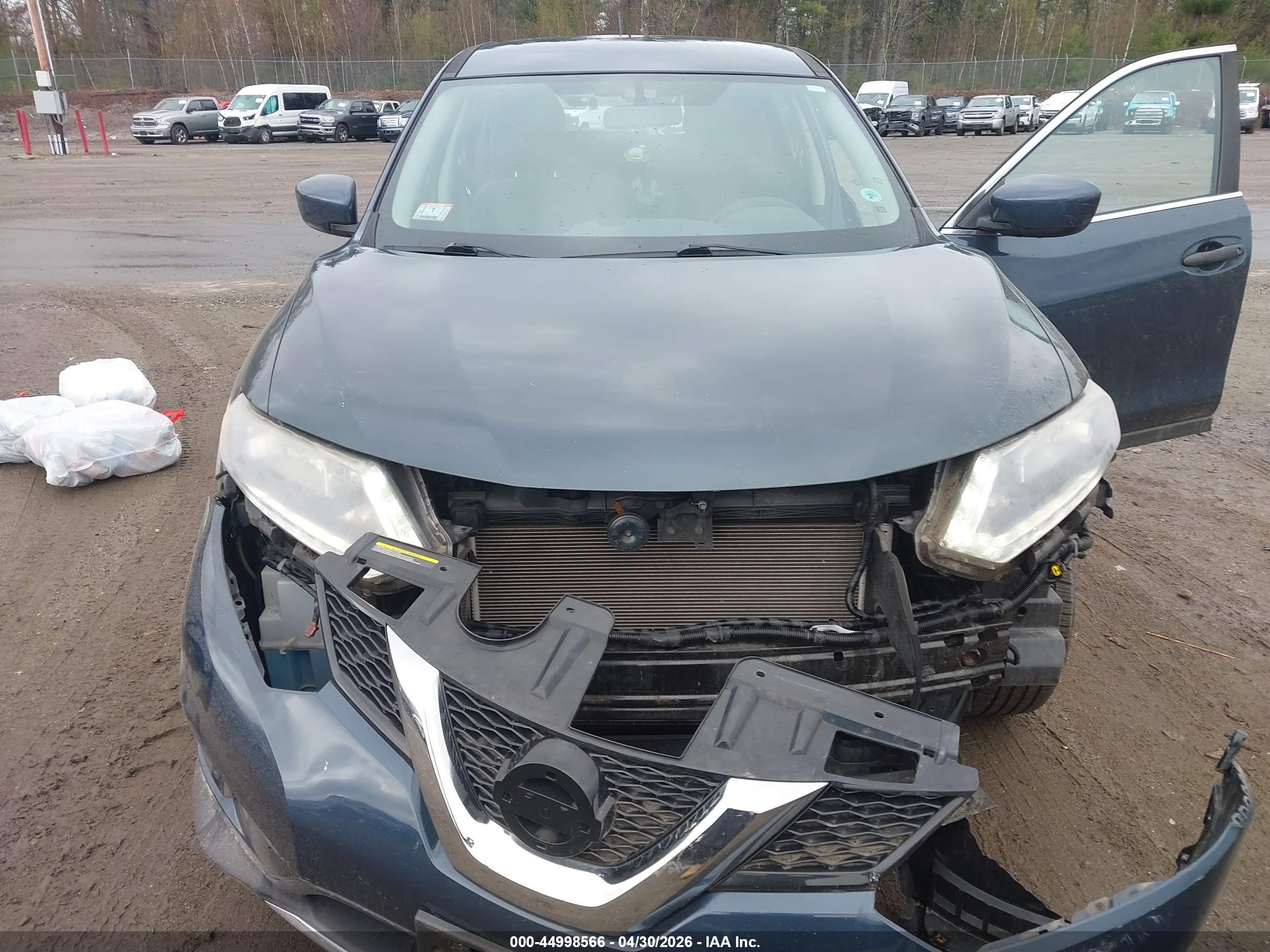 NISSAN ROGUE image 6