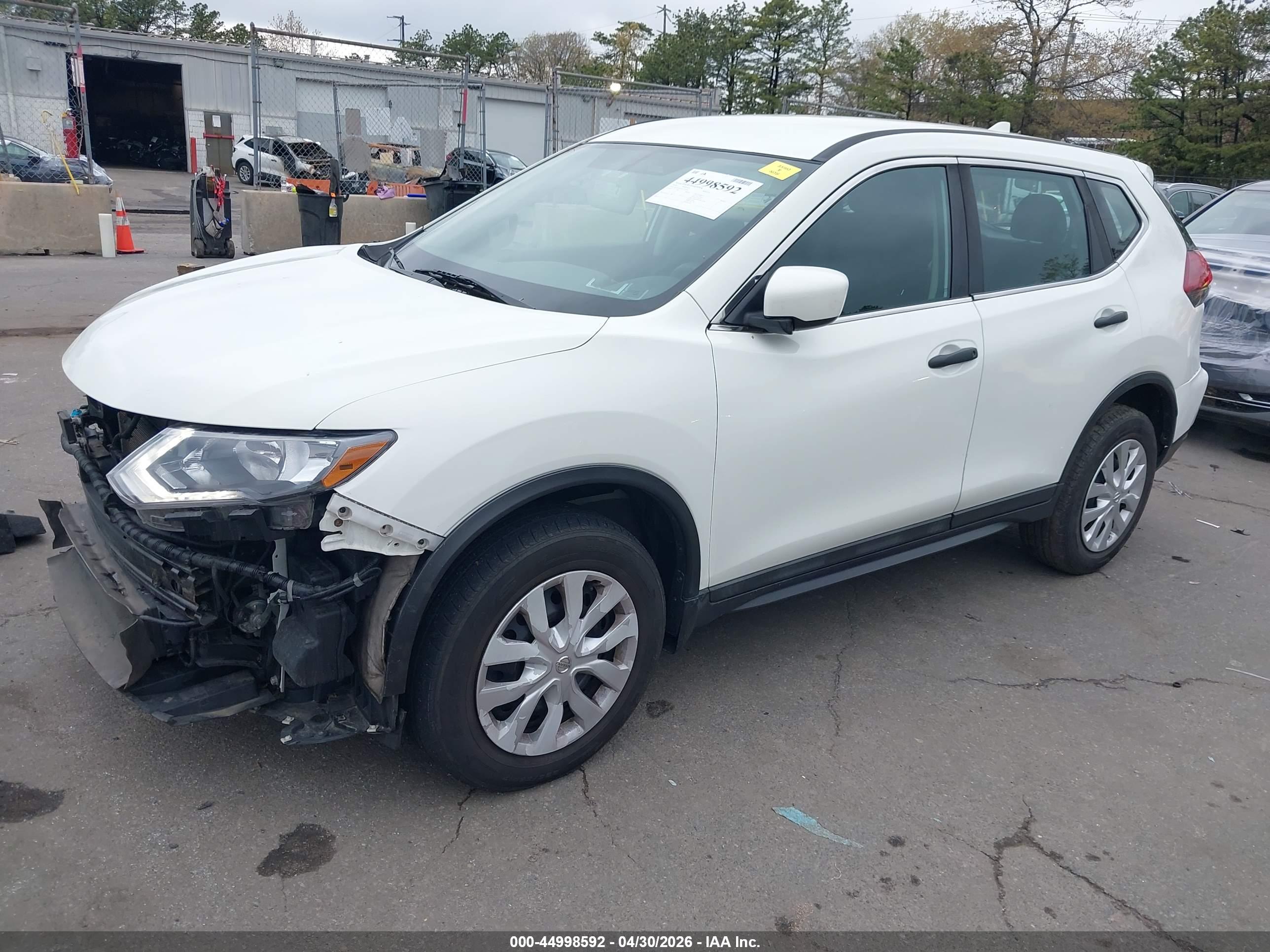 NISSAN ROGUE image 2