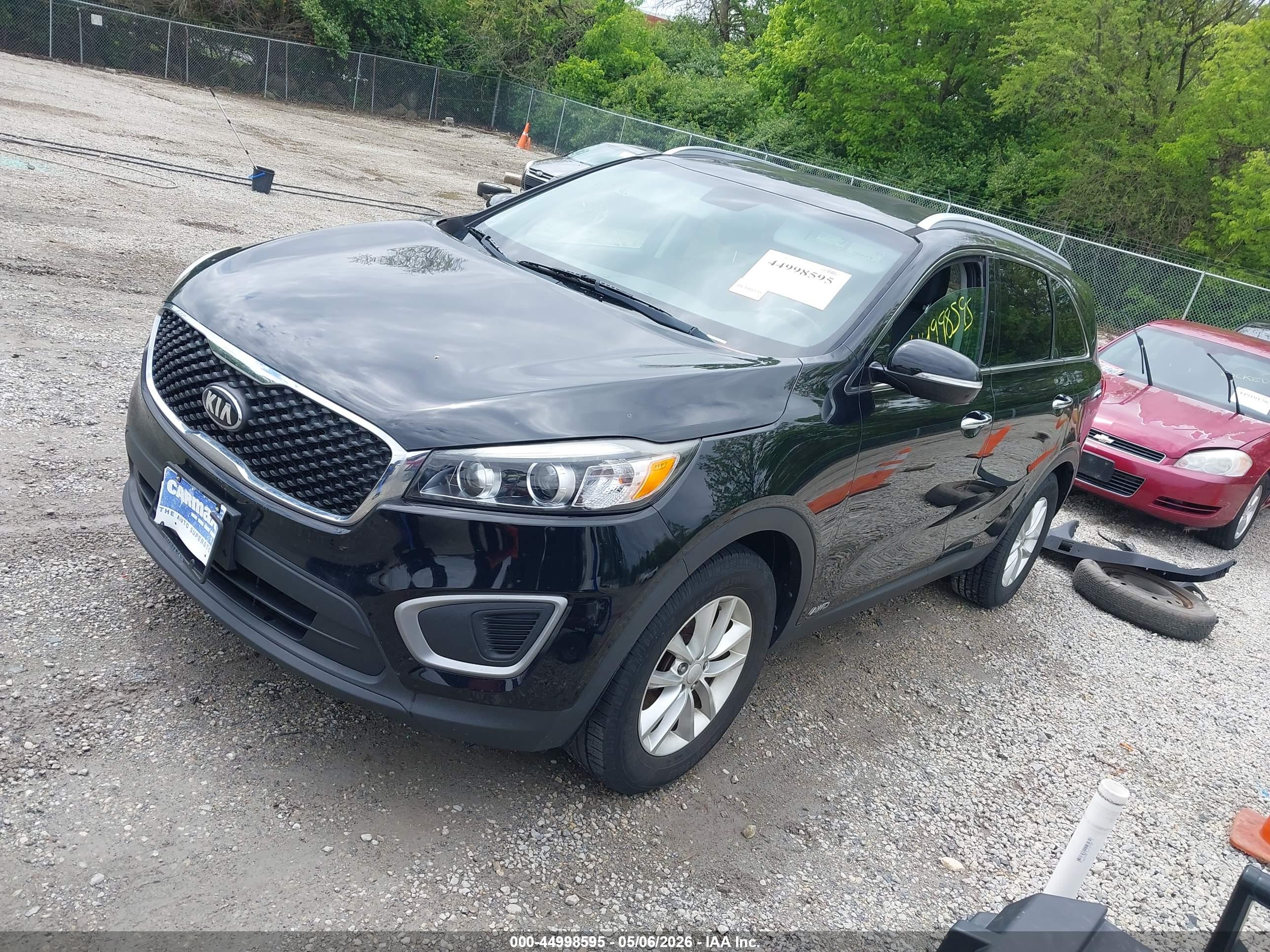 KIA SORENTO image 2