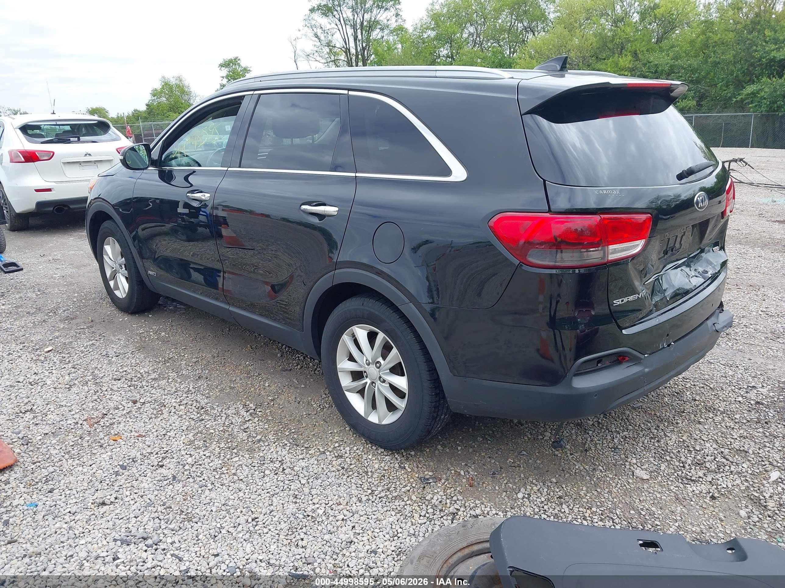 KIA SORENTO image 3