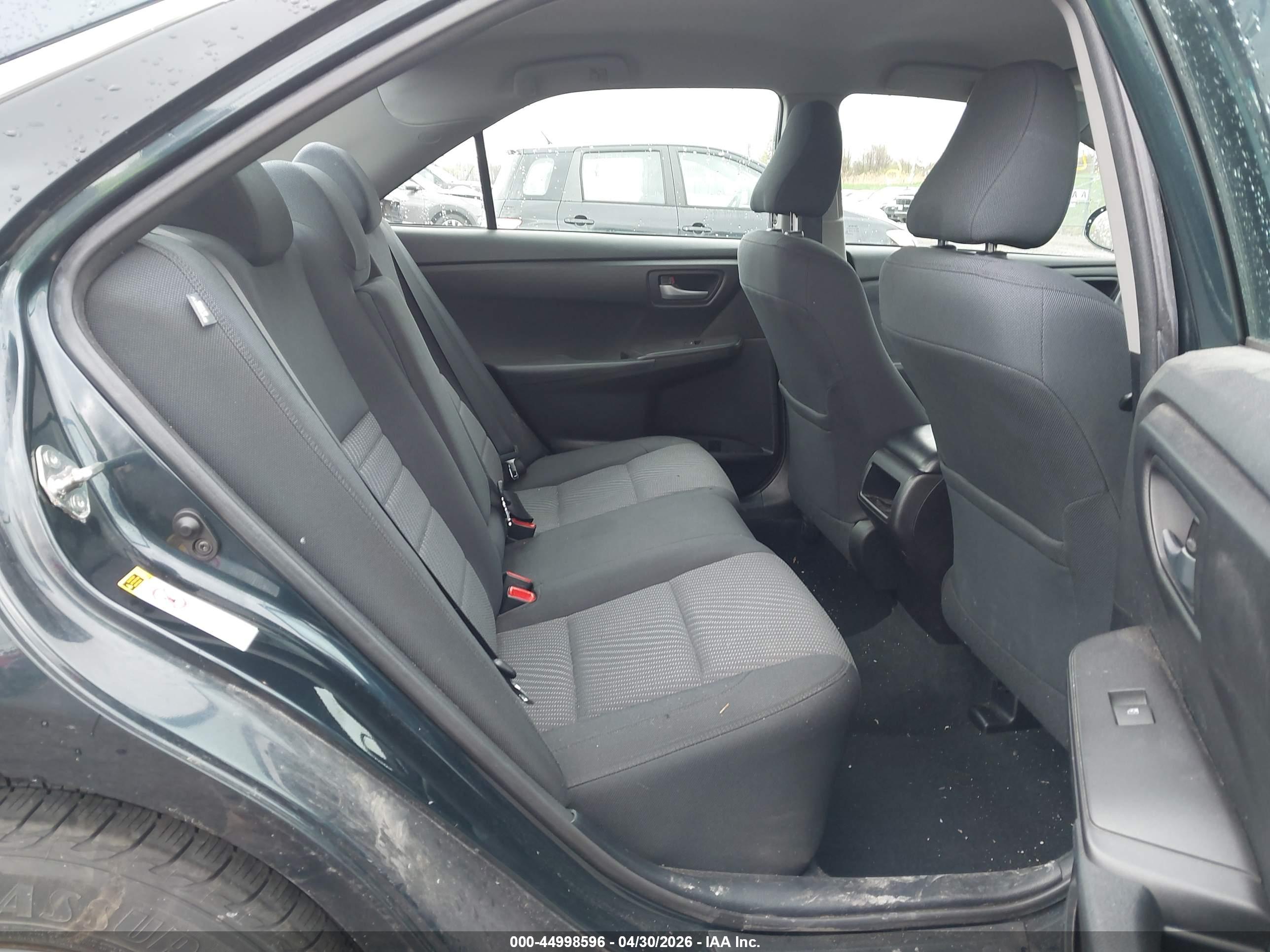TOYOTA CAMRY image 8