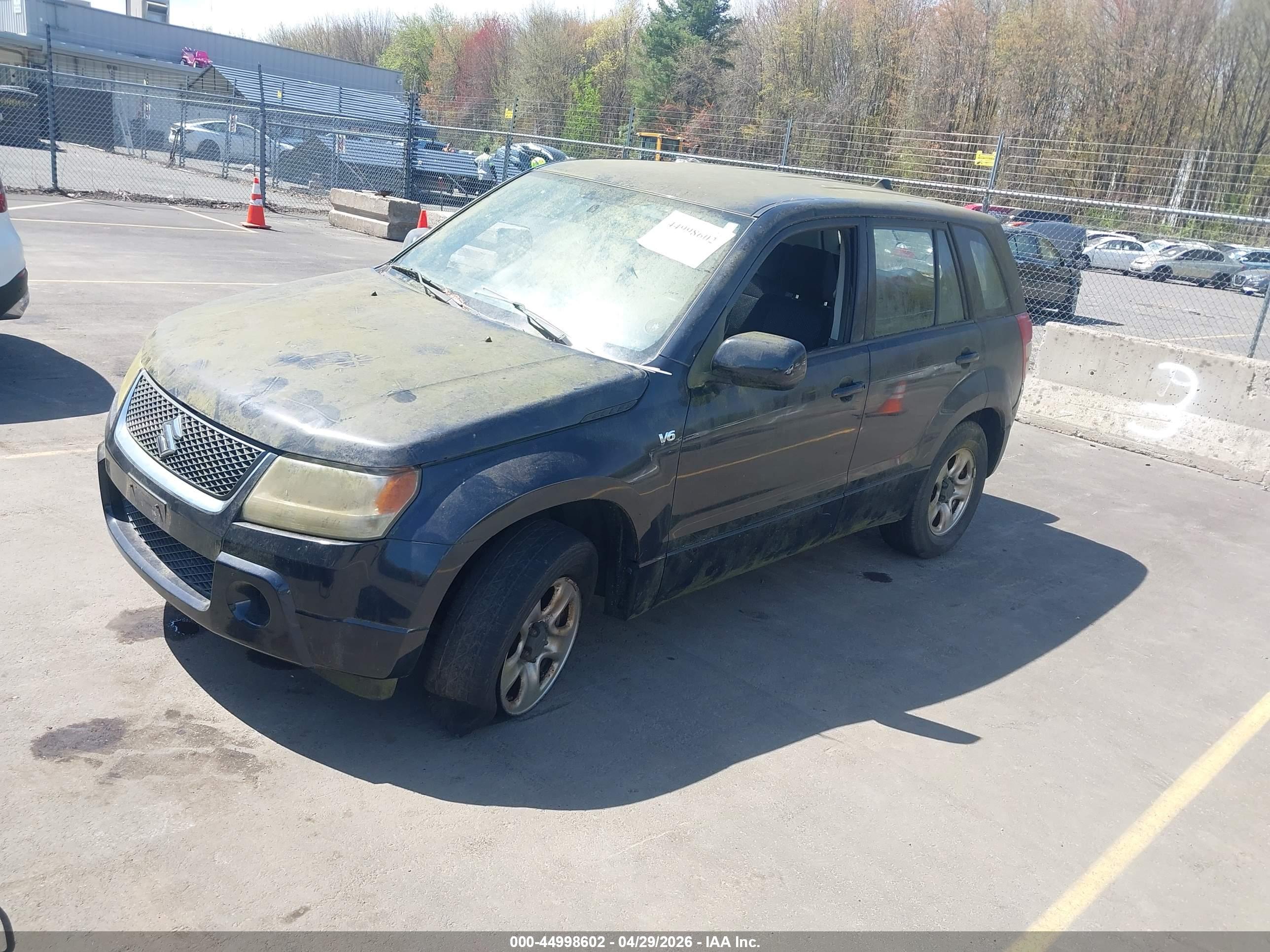 SUZUKI GRAND image 2