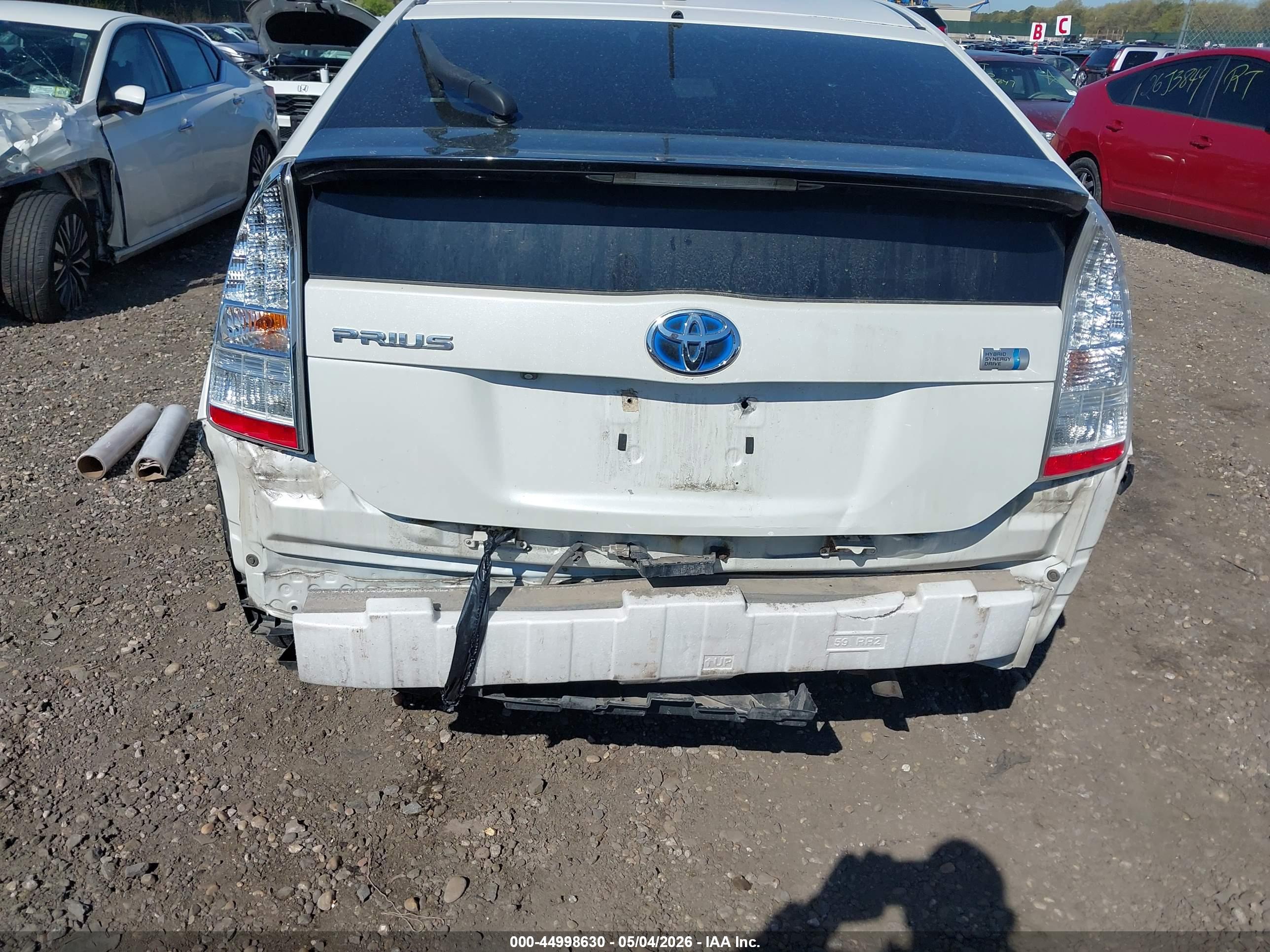 TOYOTA PRIUS image 6