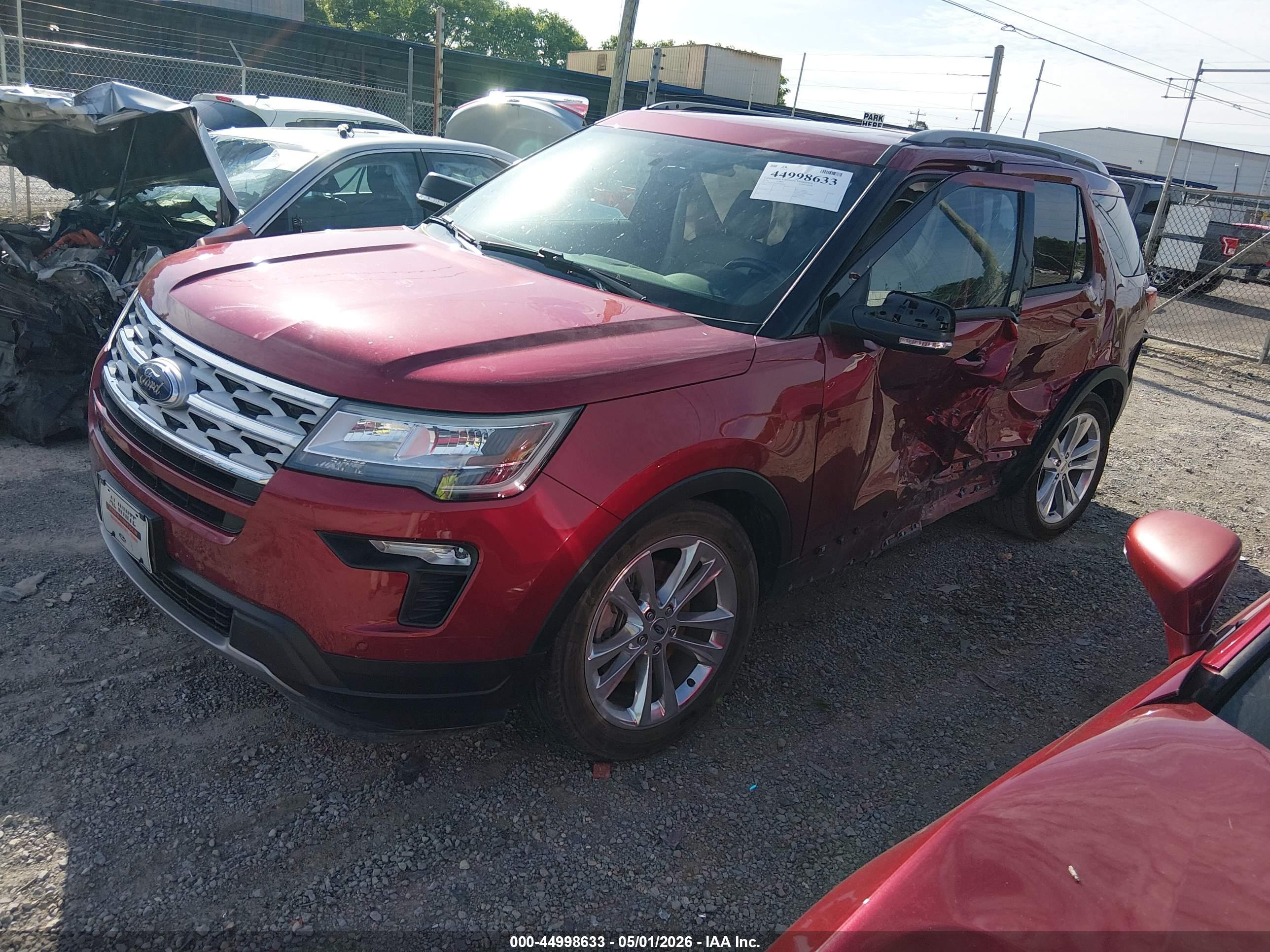 FORD EXPLORER image 2