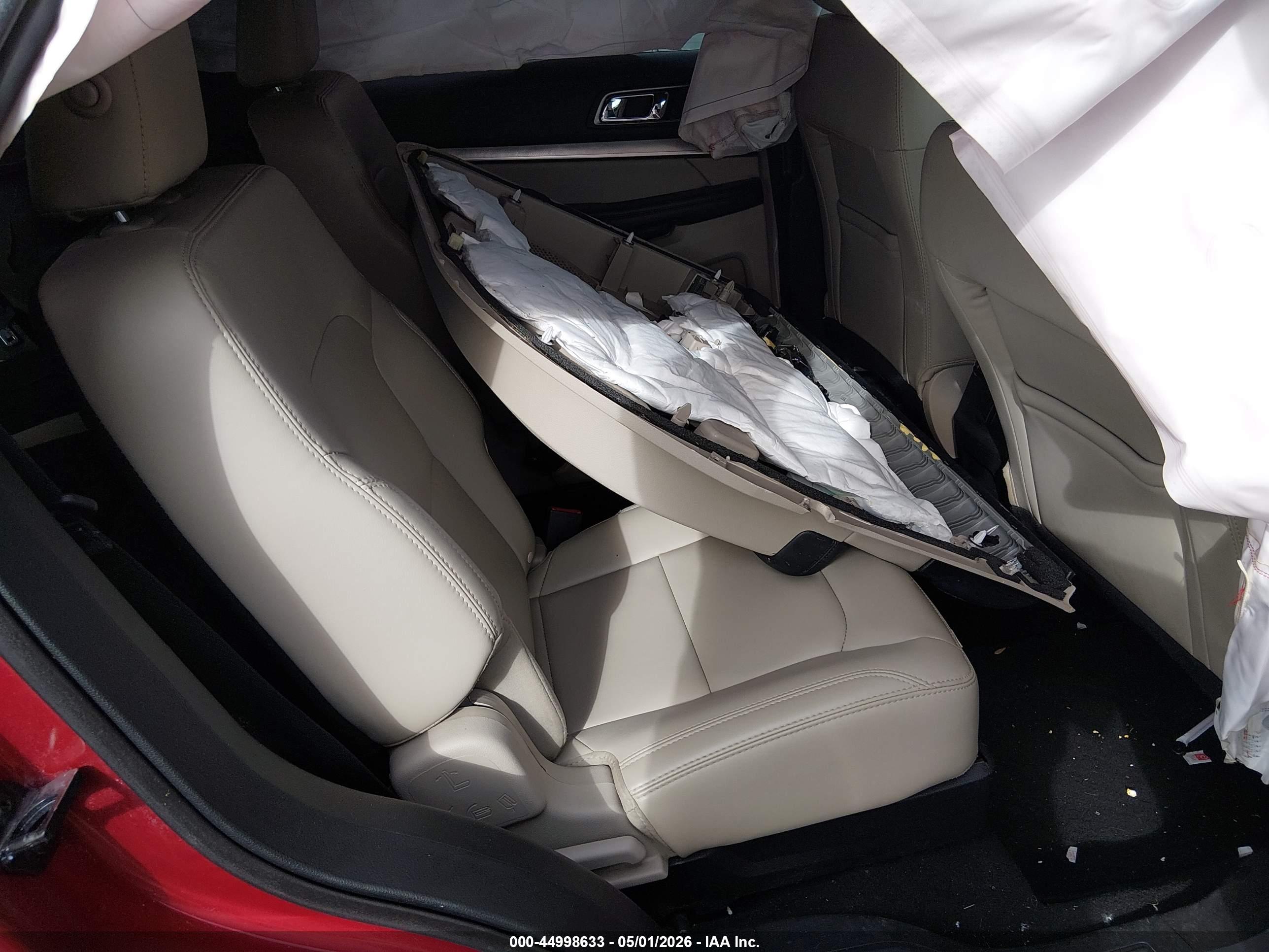 FORD EXPLORER image 8