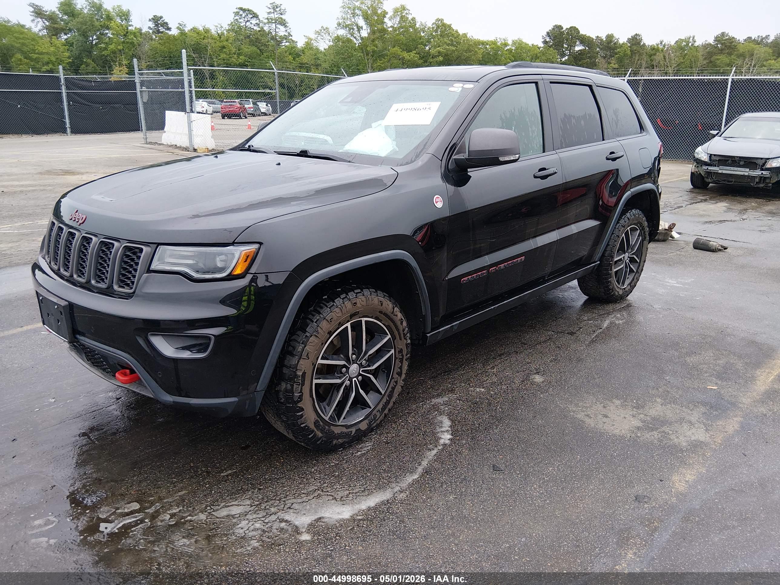JEEP GRAND image 2