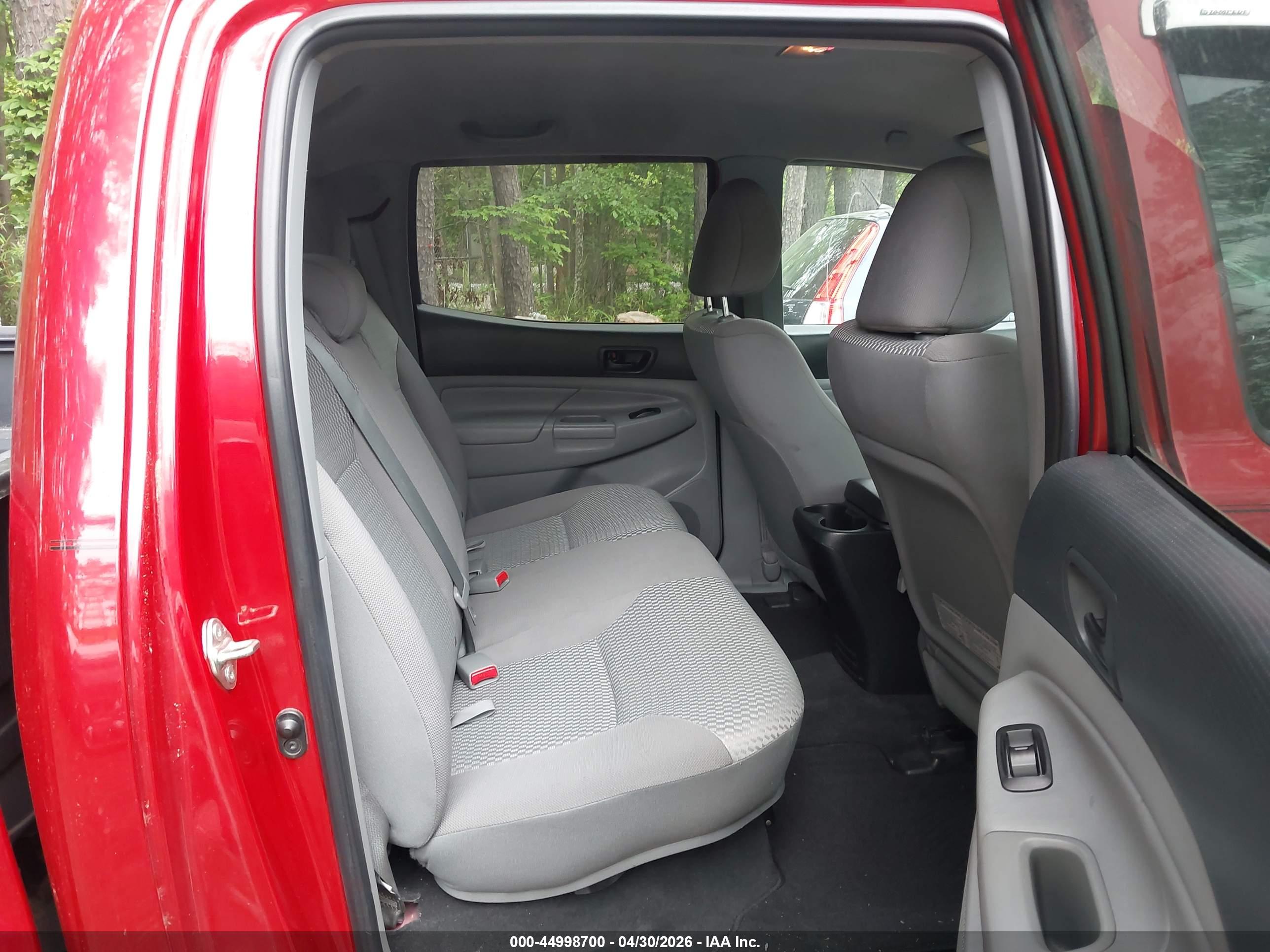 TOYOTA TACOMA image 8