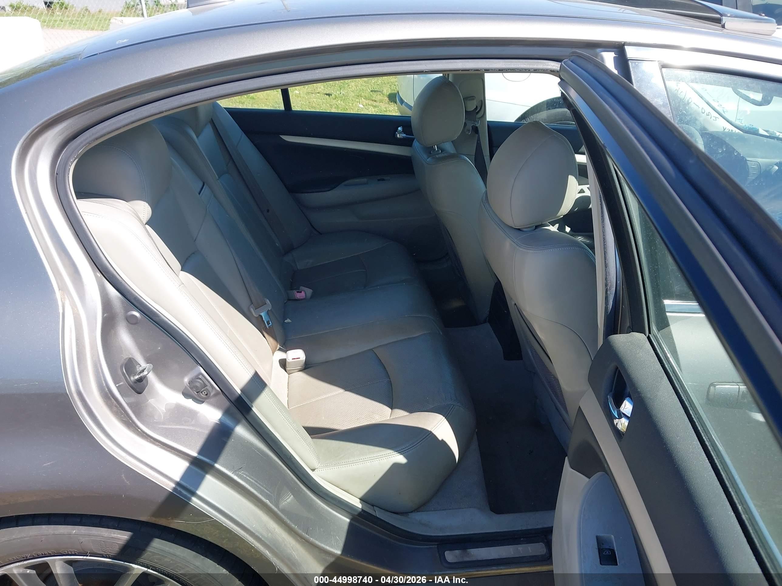 INFINITI G35 image 8