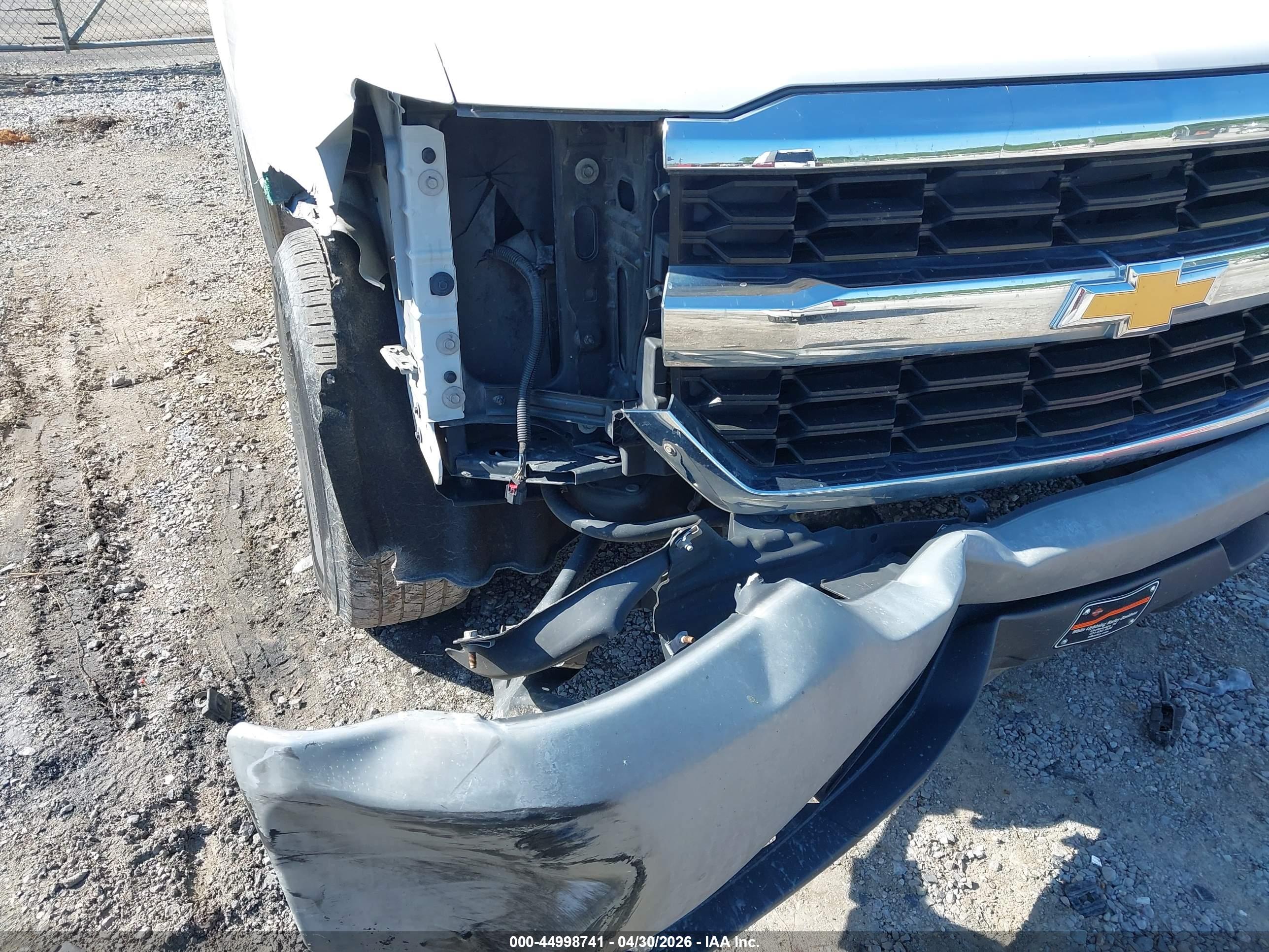 CHEVROLET SILVERADO image 6