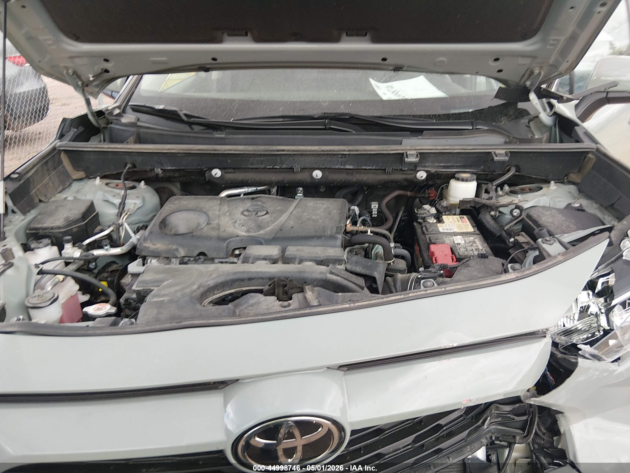 TOYOTA RAV4 image 10