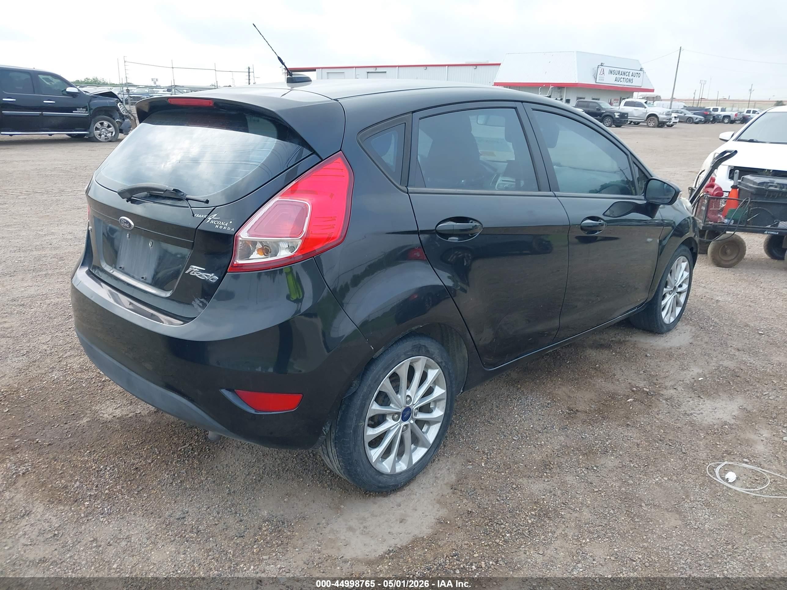 FORD FIESTA image 4