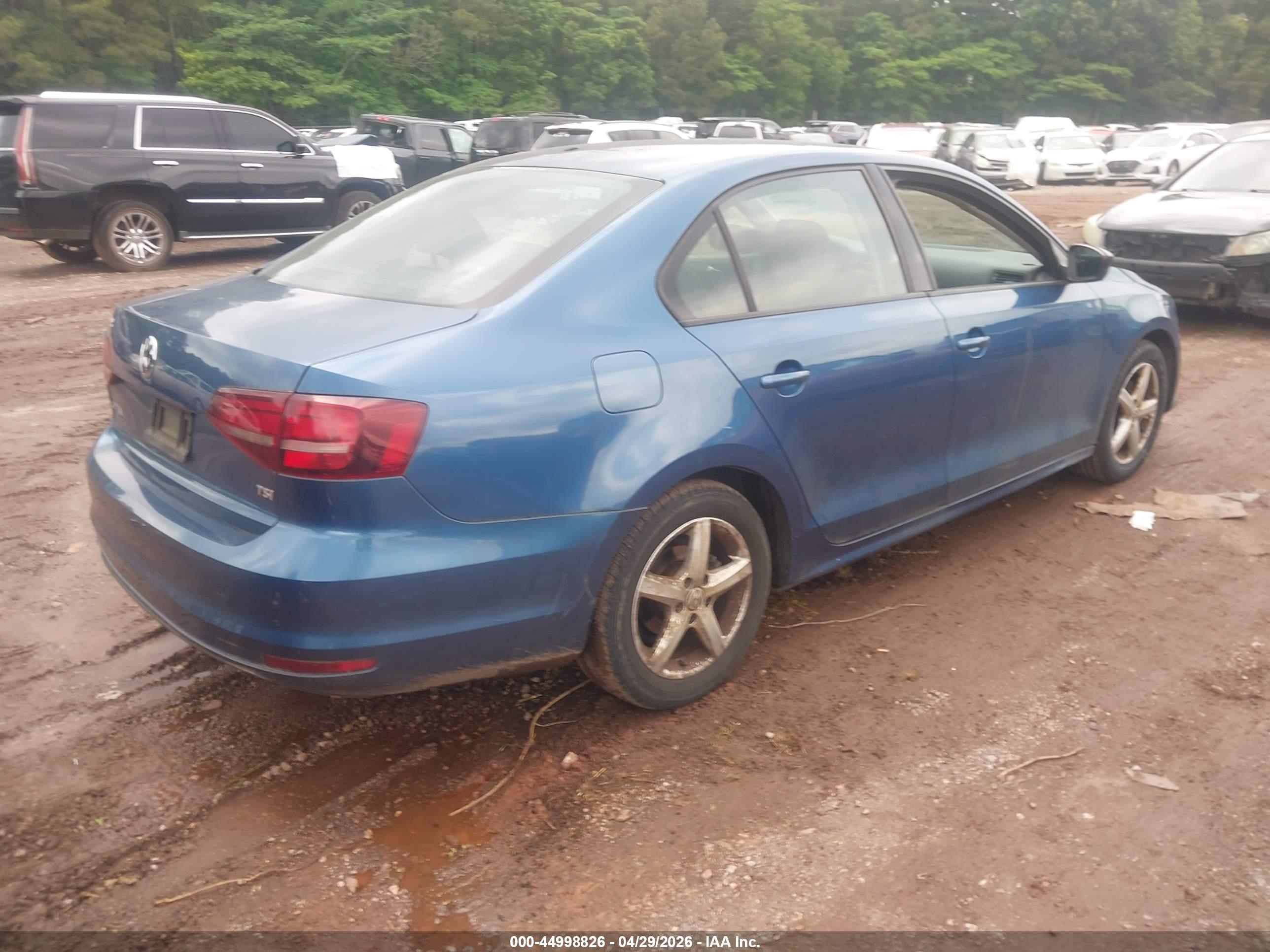 VOLKSWAGEN JETTA image 4
