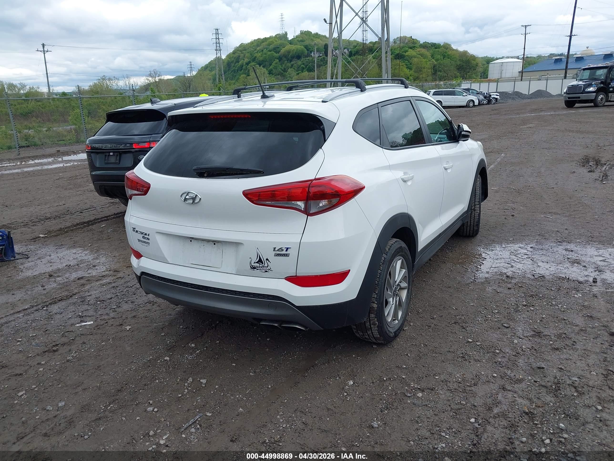 HYUNDAI TUCSON image 4