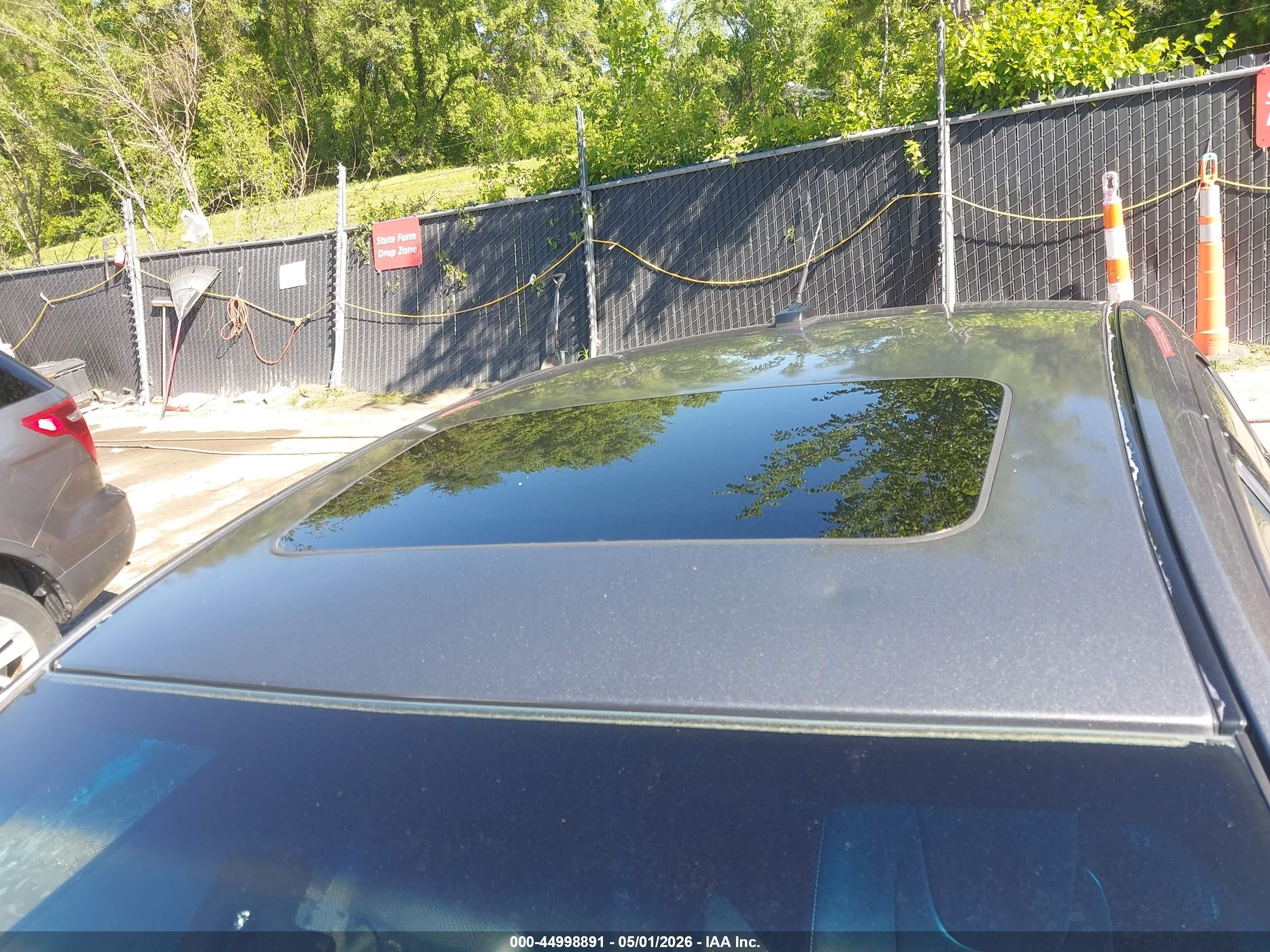 FORD FUSION image 6