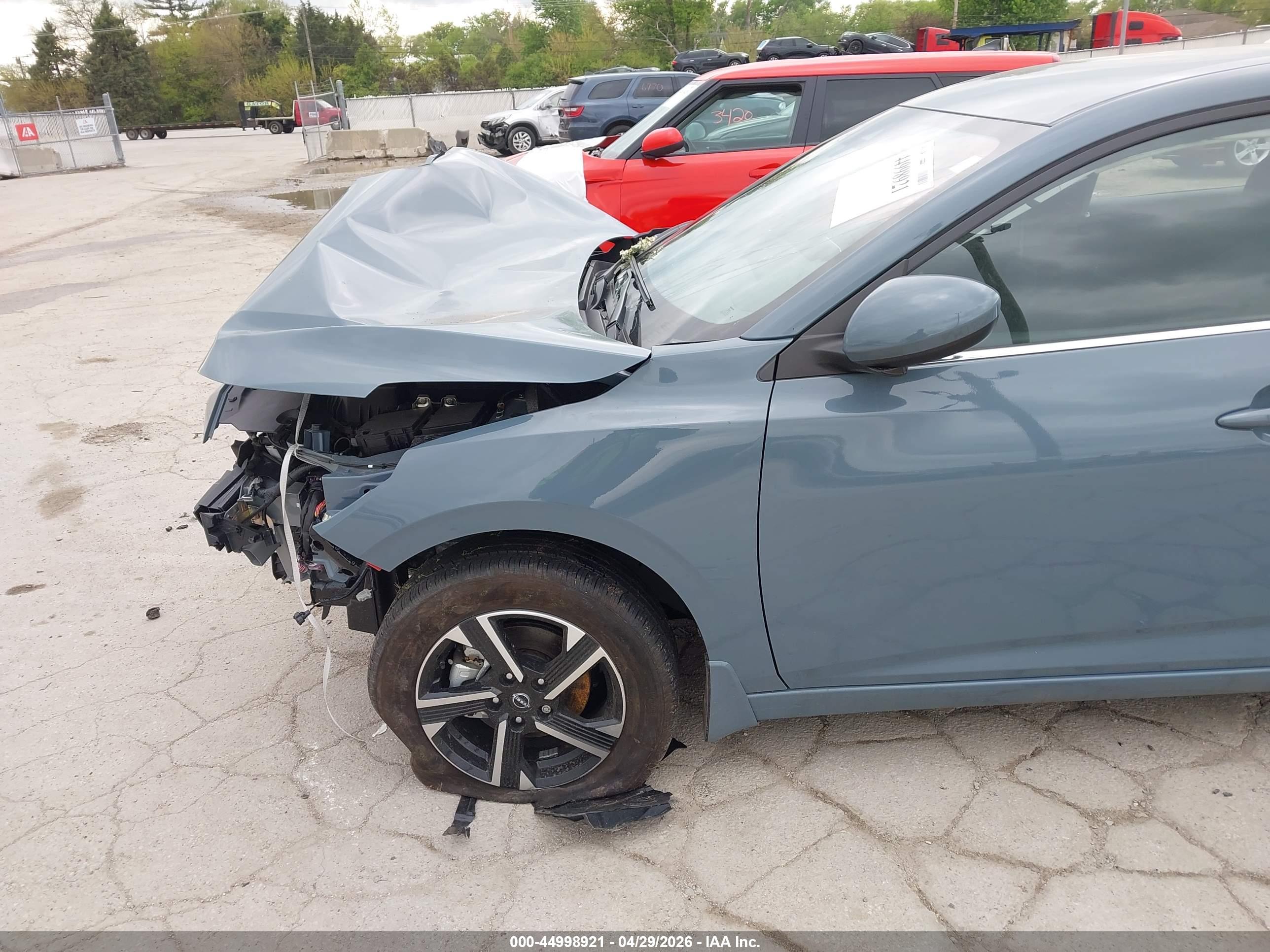 NISSAN SENTRA image 6