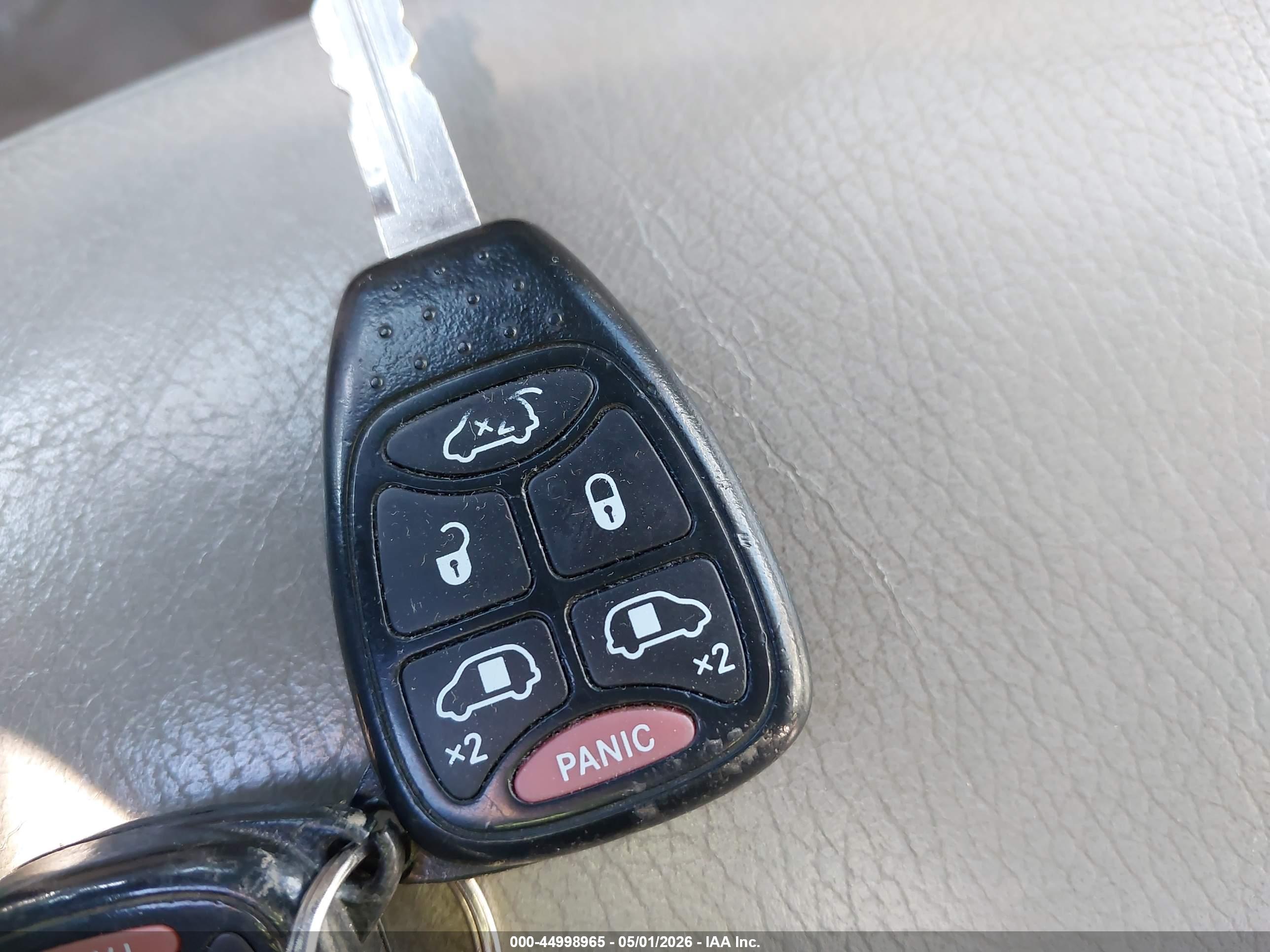 CHRYSLER TOWN image 11
