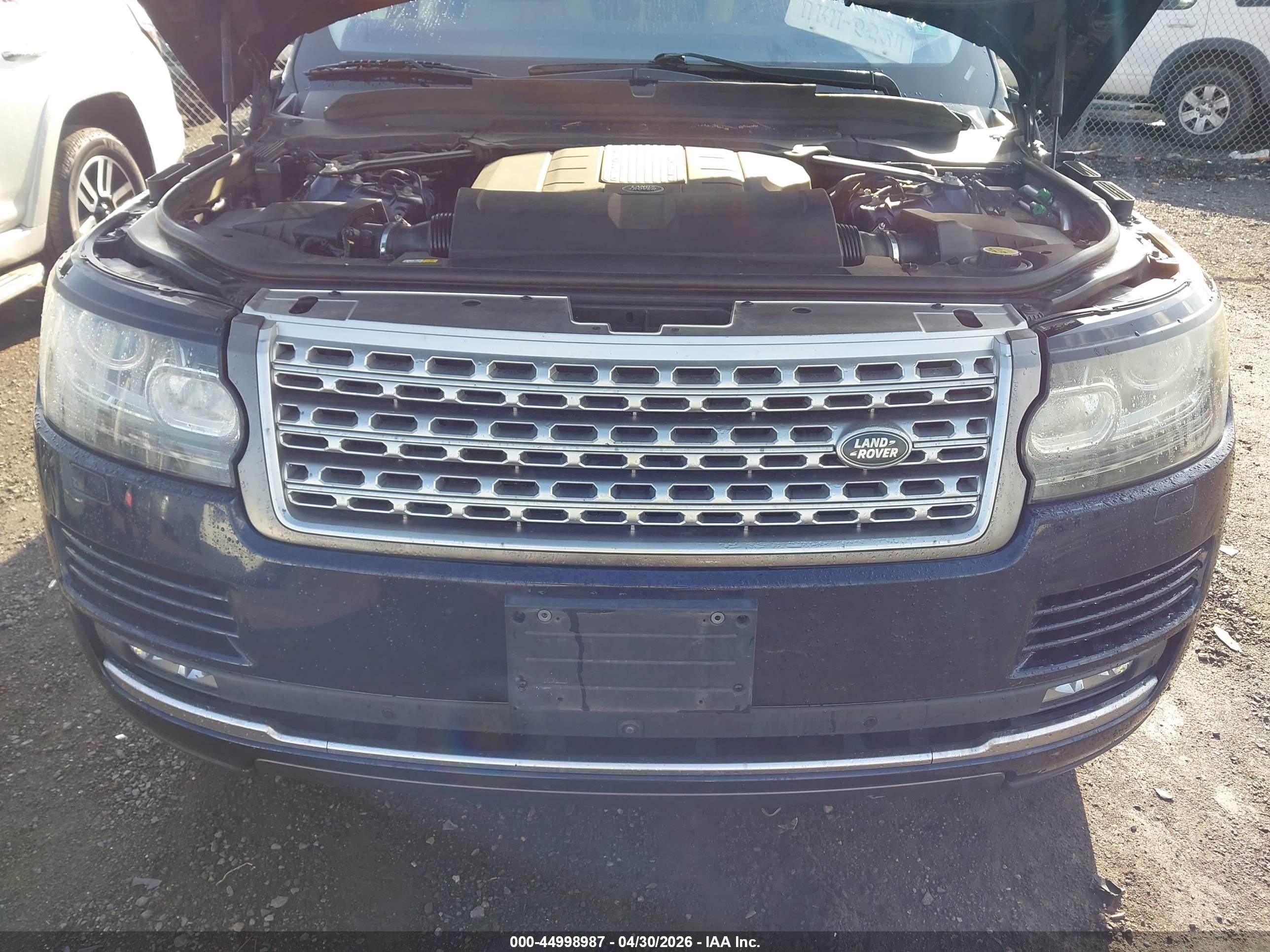 LAND ROVER image 6