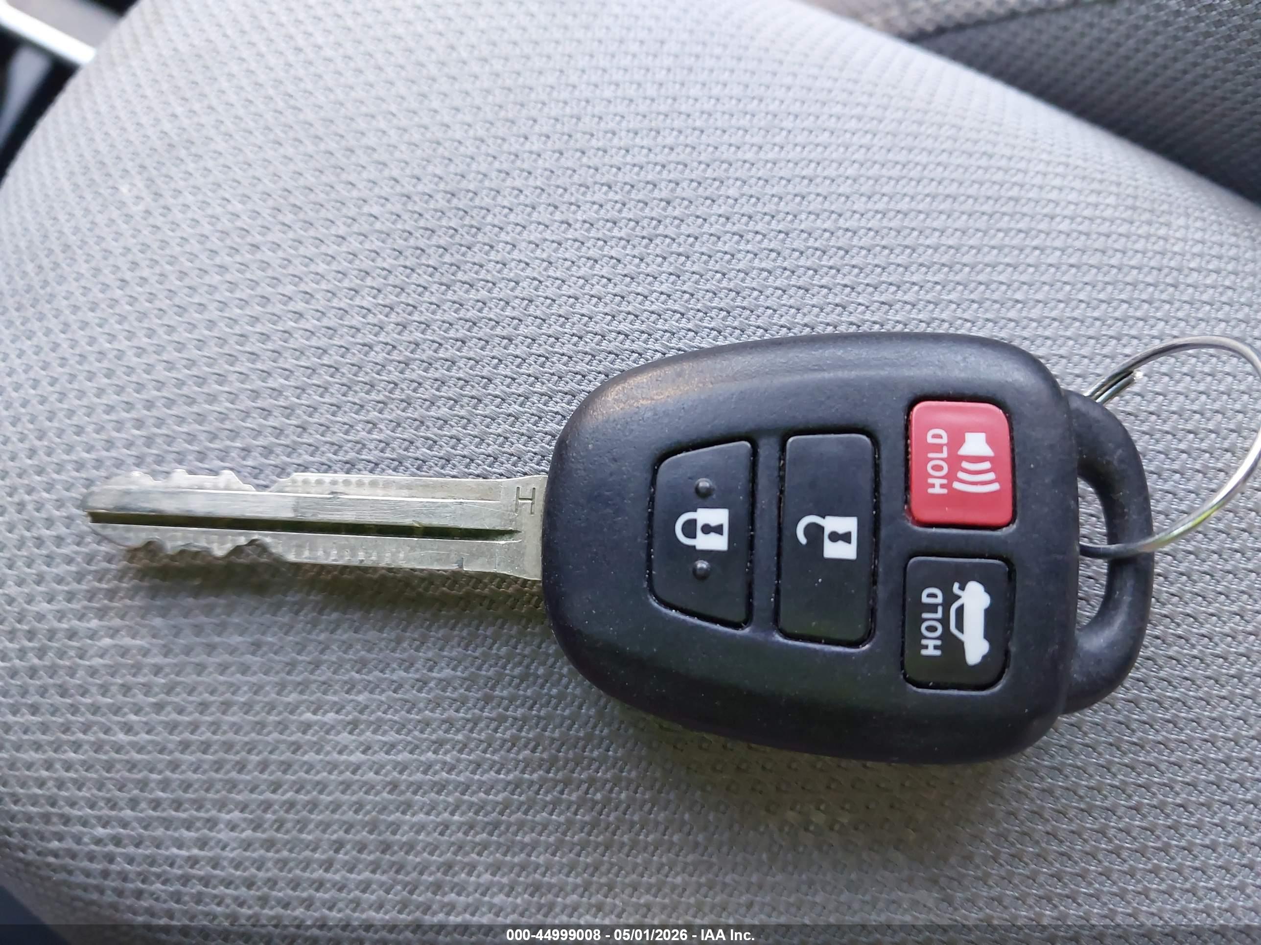 TOYOTA COROLLA image 11