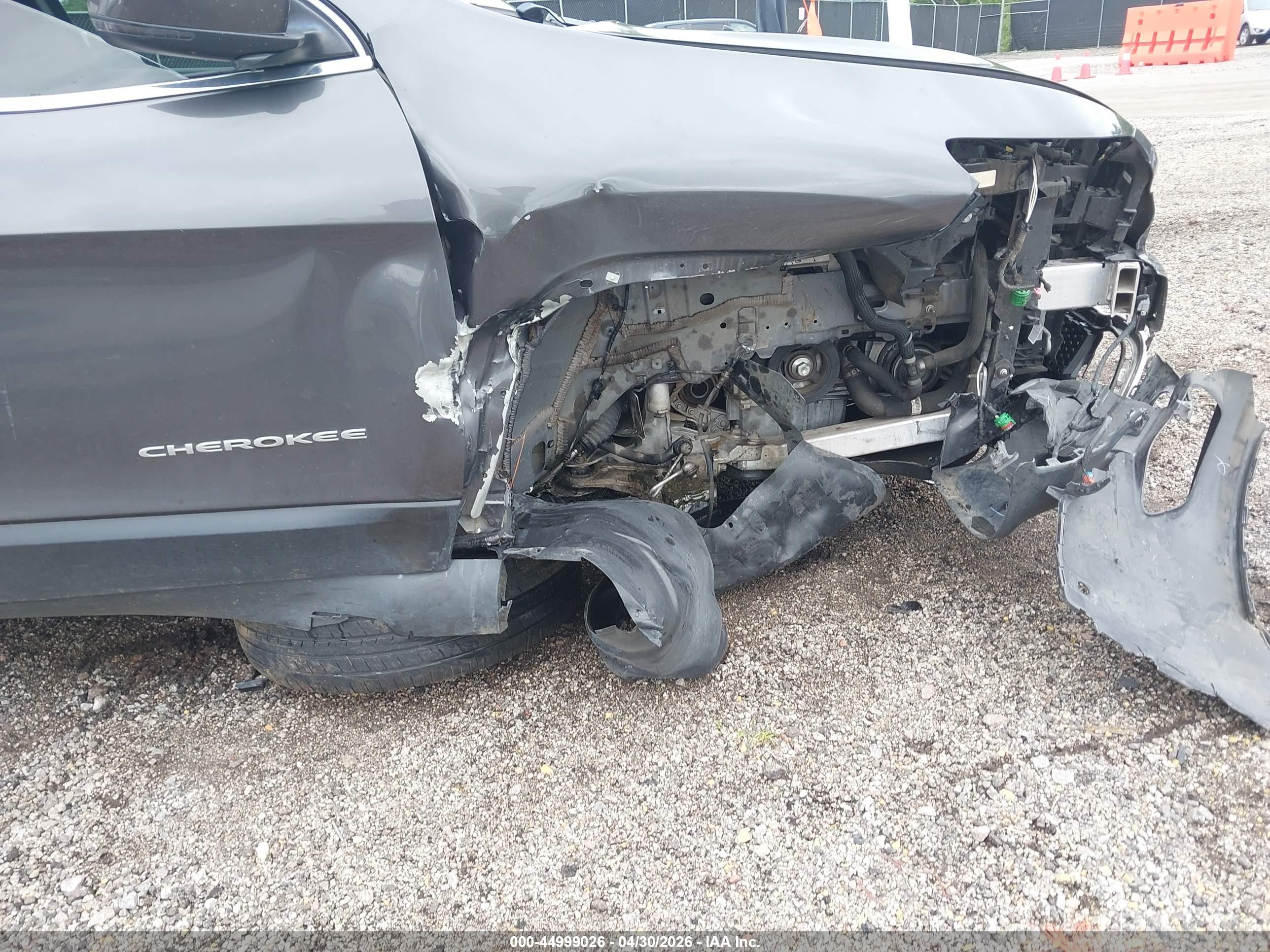 JEEP CHEROKEE image 6