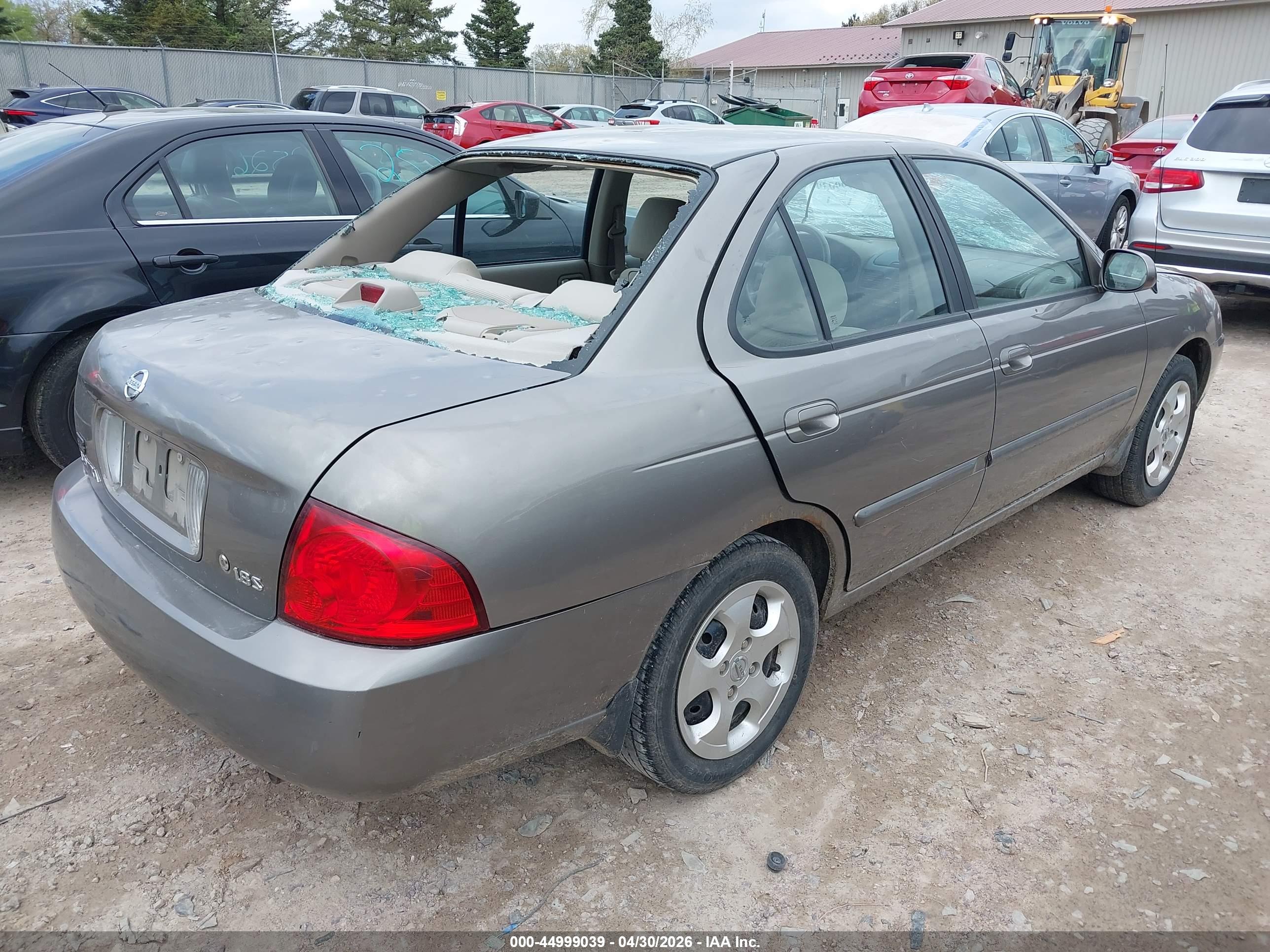 NISSAN SENTRA image 4