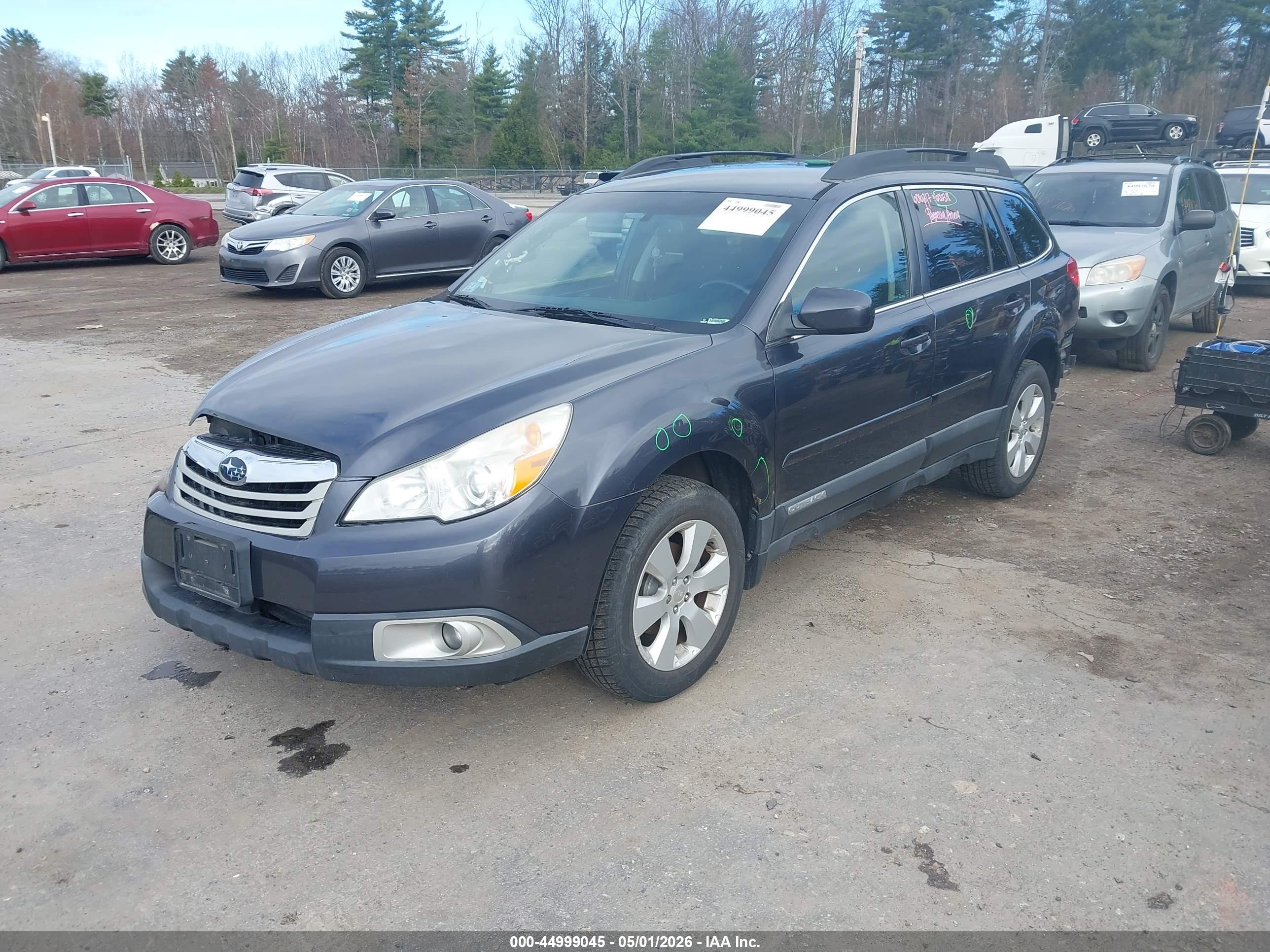 SUBARU OUTBACK image 2