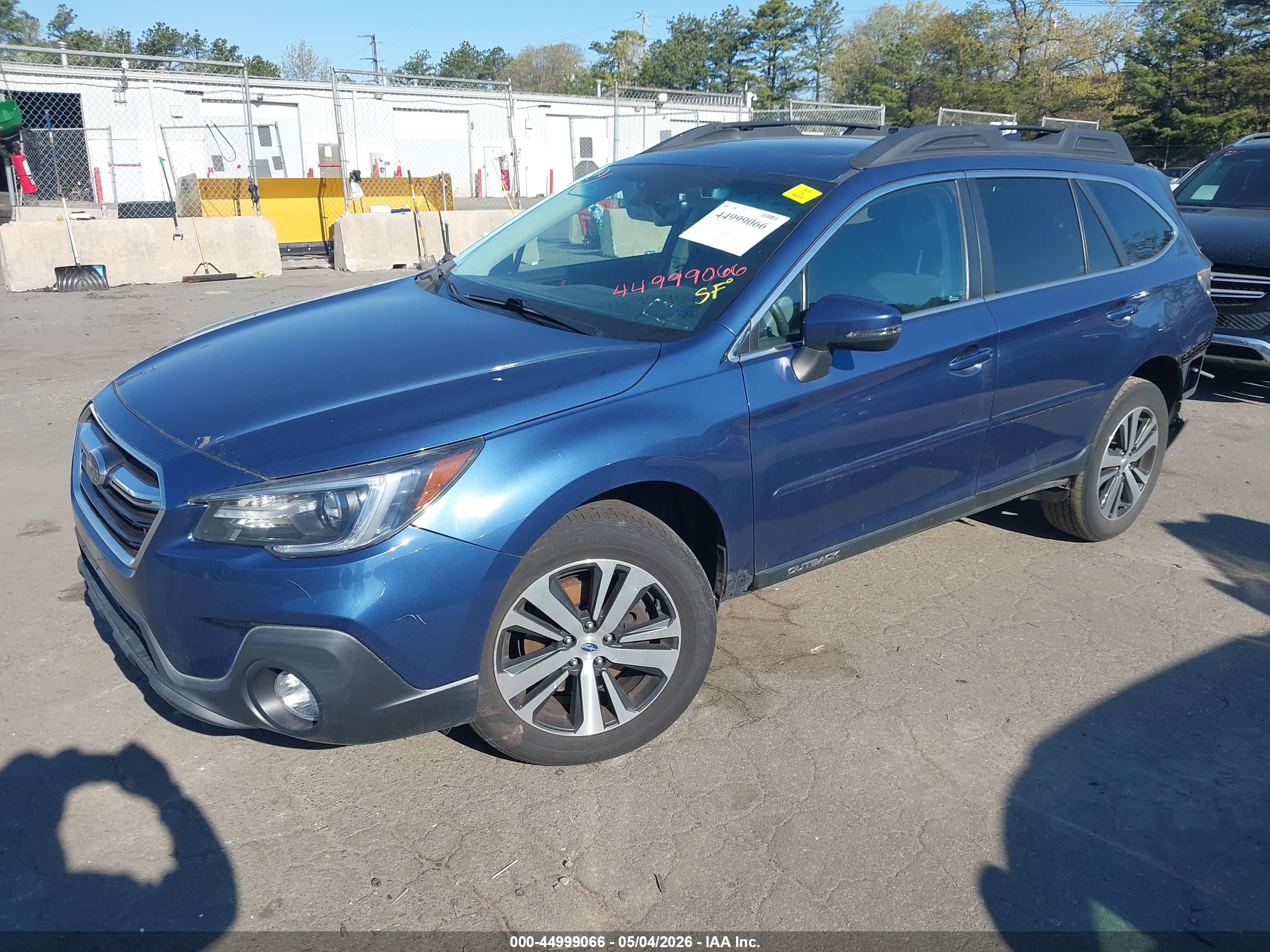 SUBARU OUTBACK image 2