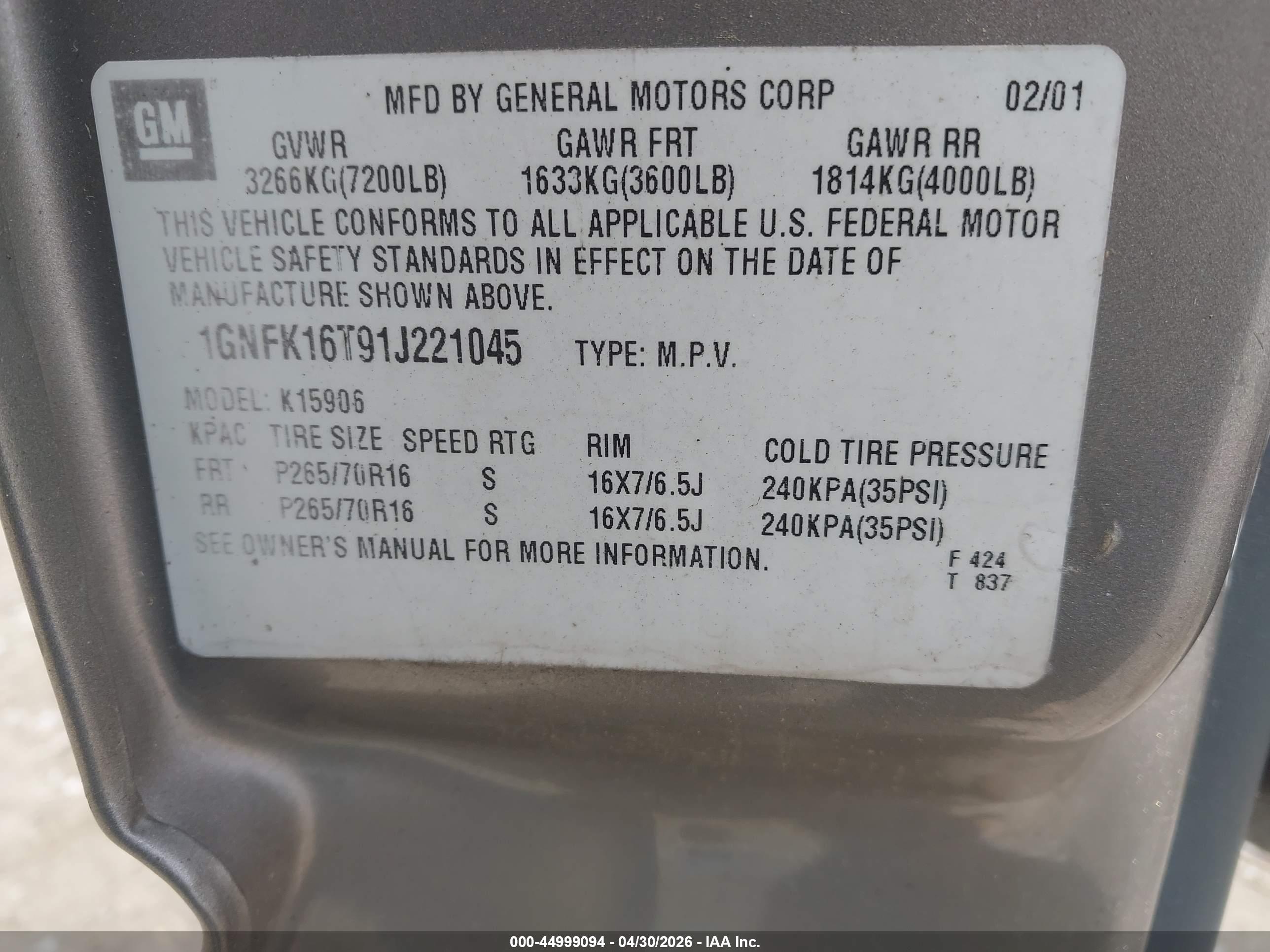 CHEVROLET SUBURBAN image 9
