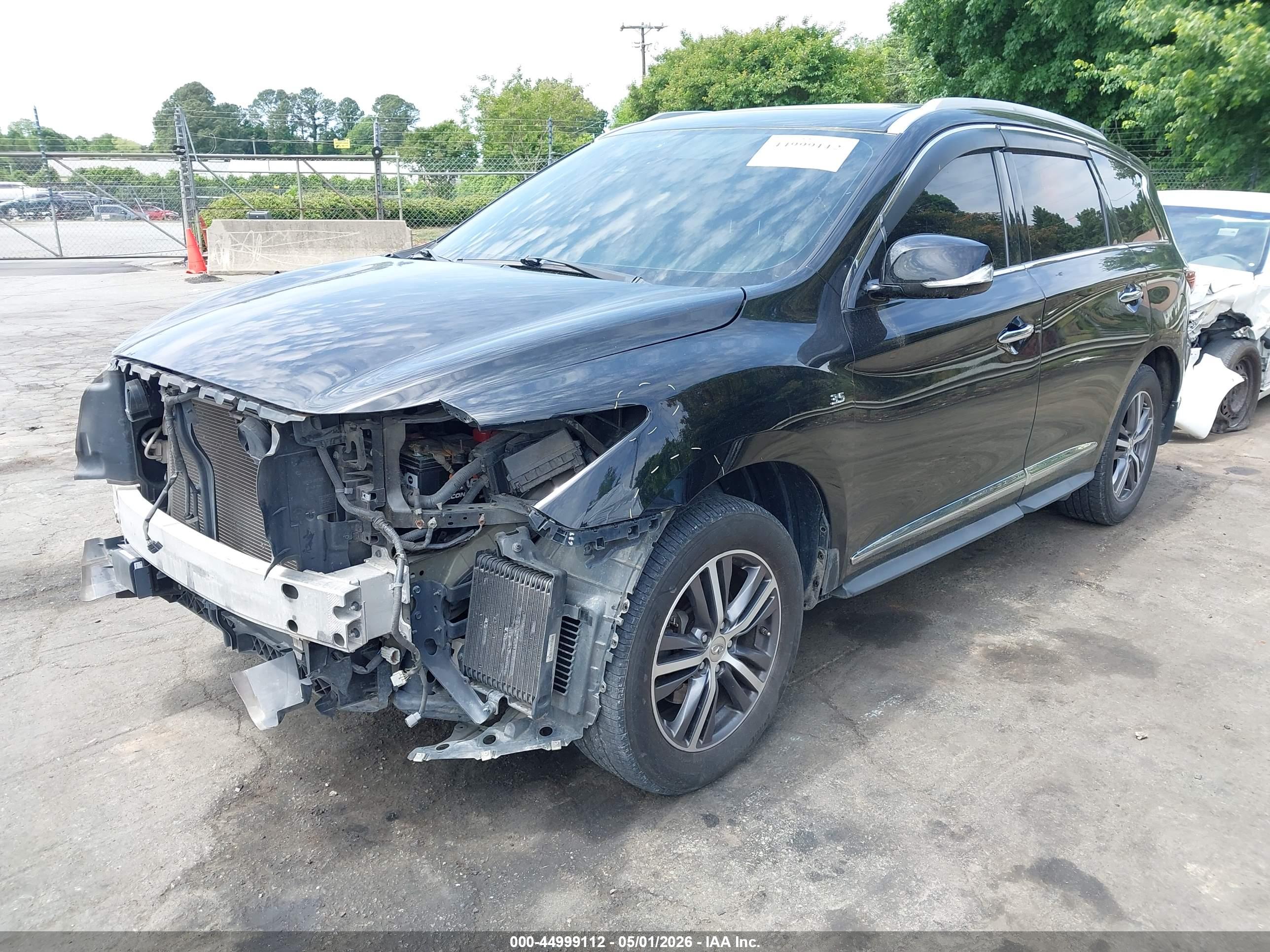 INFINITI QX60 image 2
