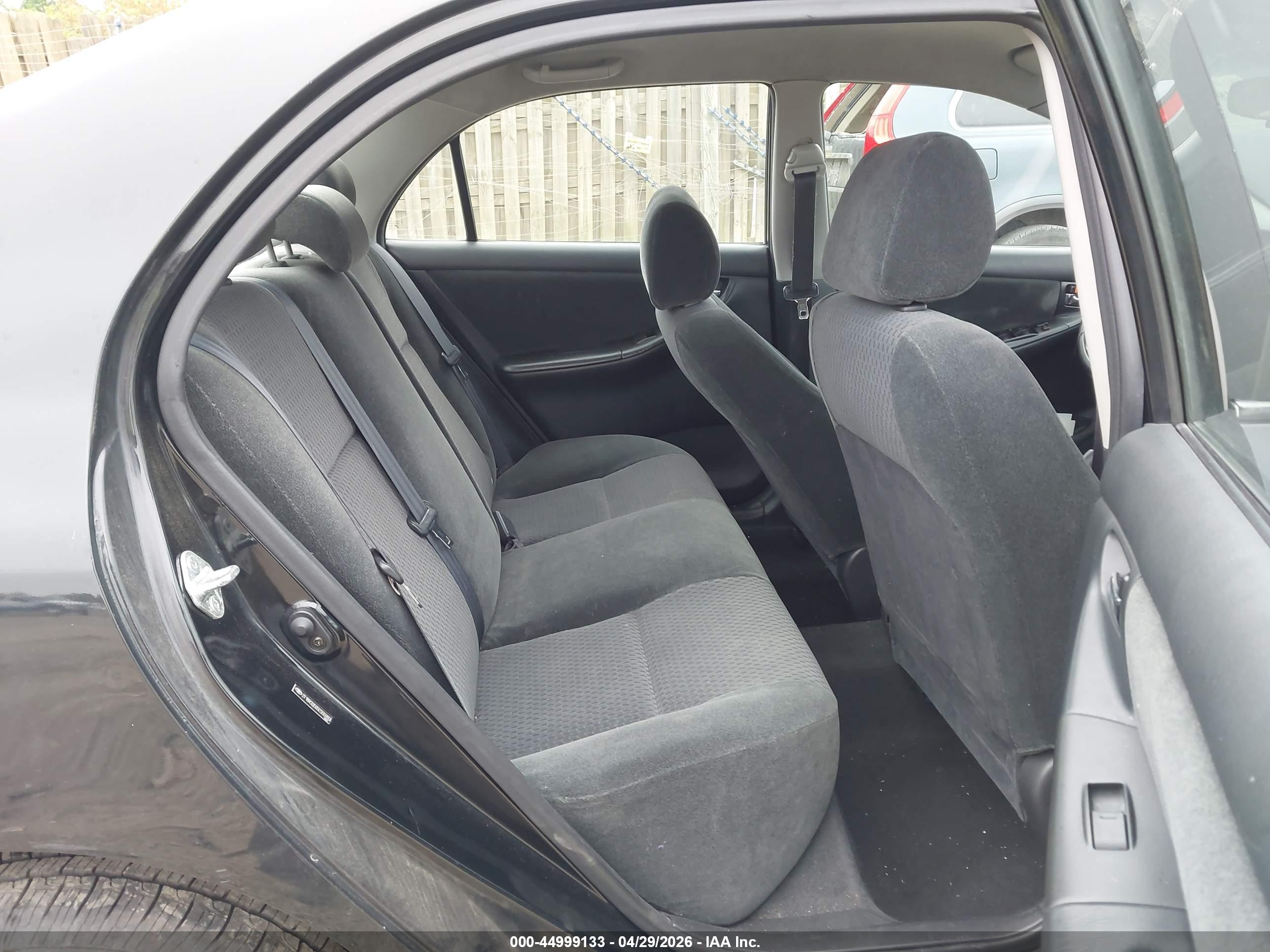 TOYOTA COROLLA image 8