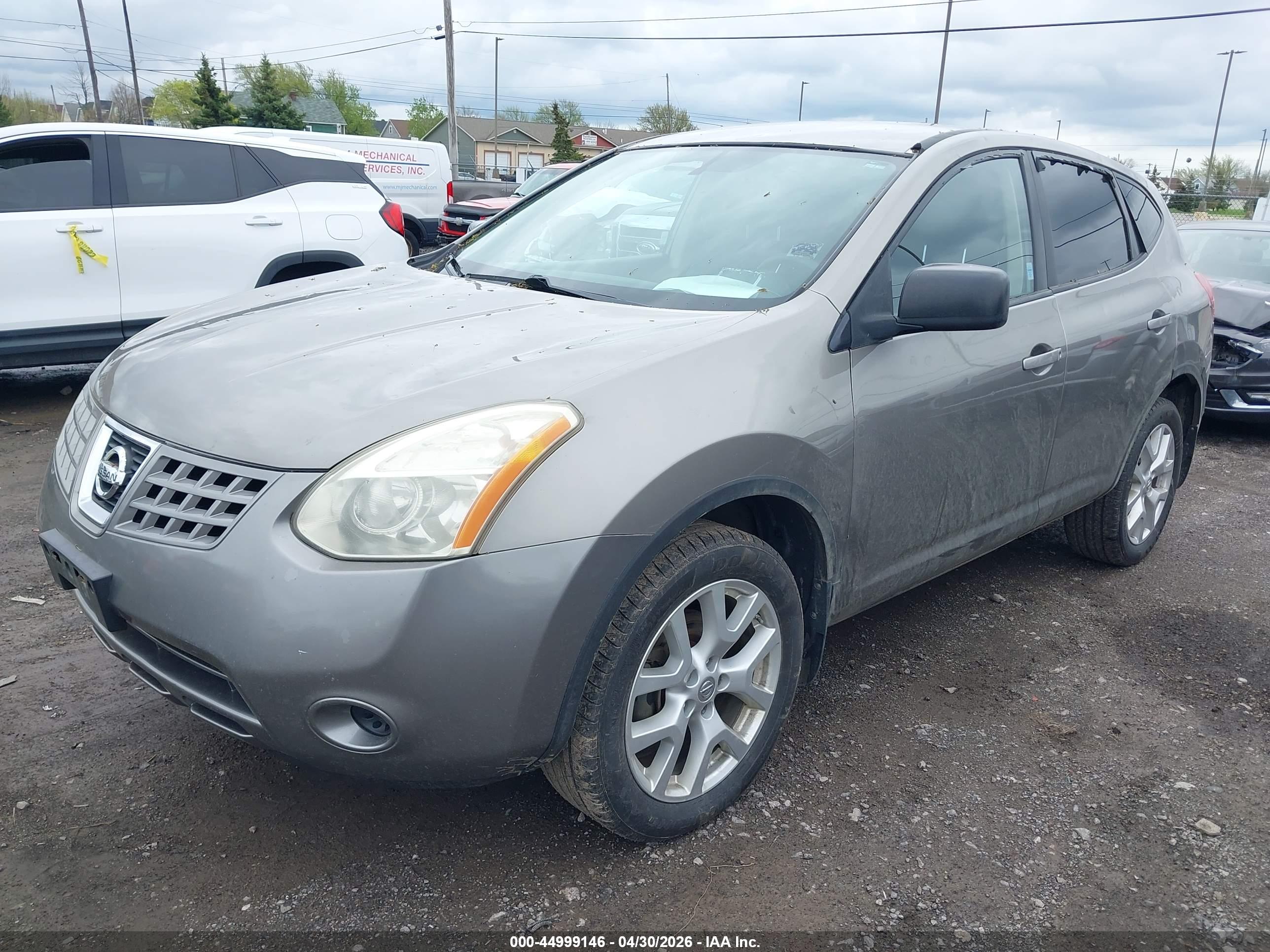 NISSAN ROGUE image 2