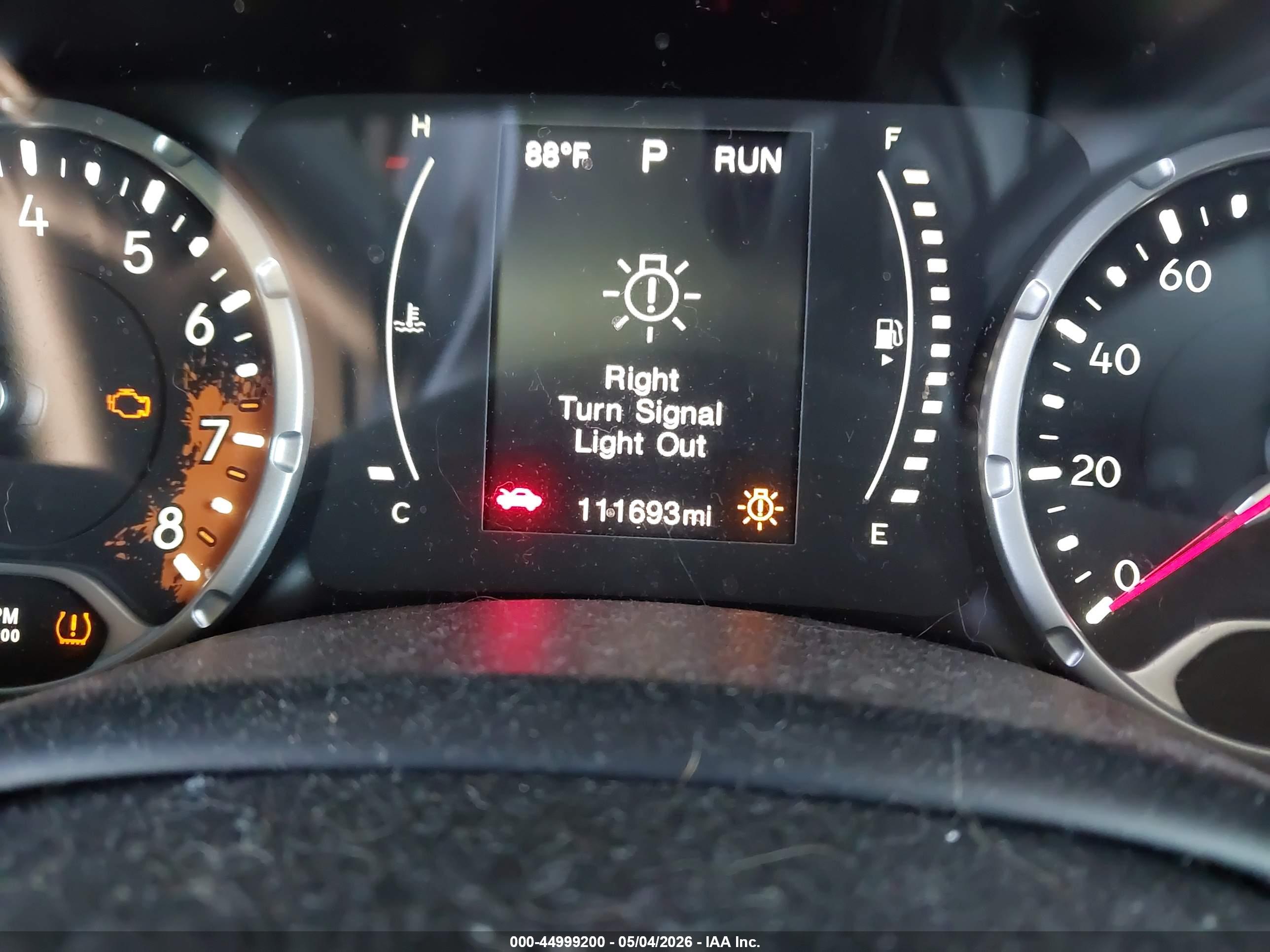 JEEP RENEGADE image 7