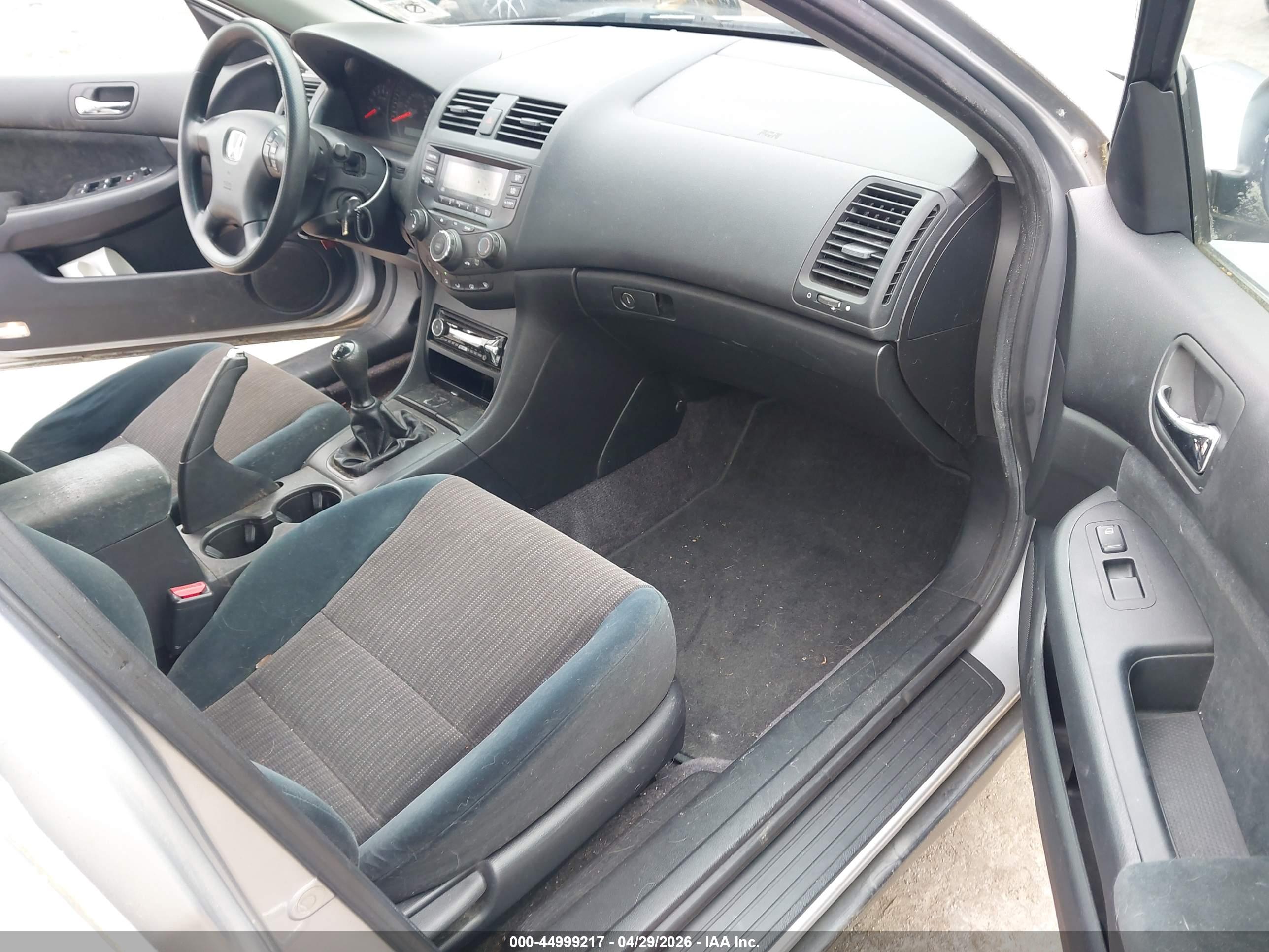 HONDA ACCORD image 5
