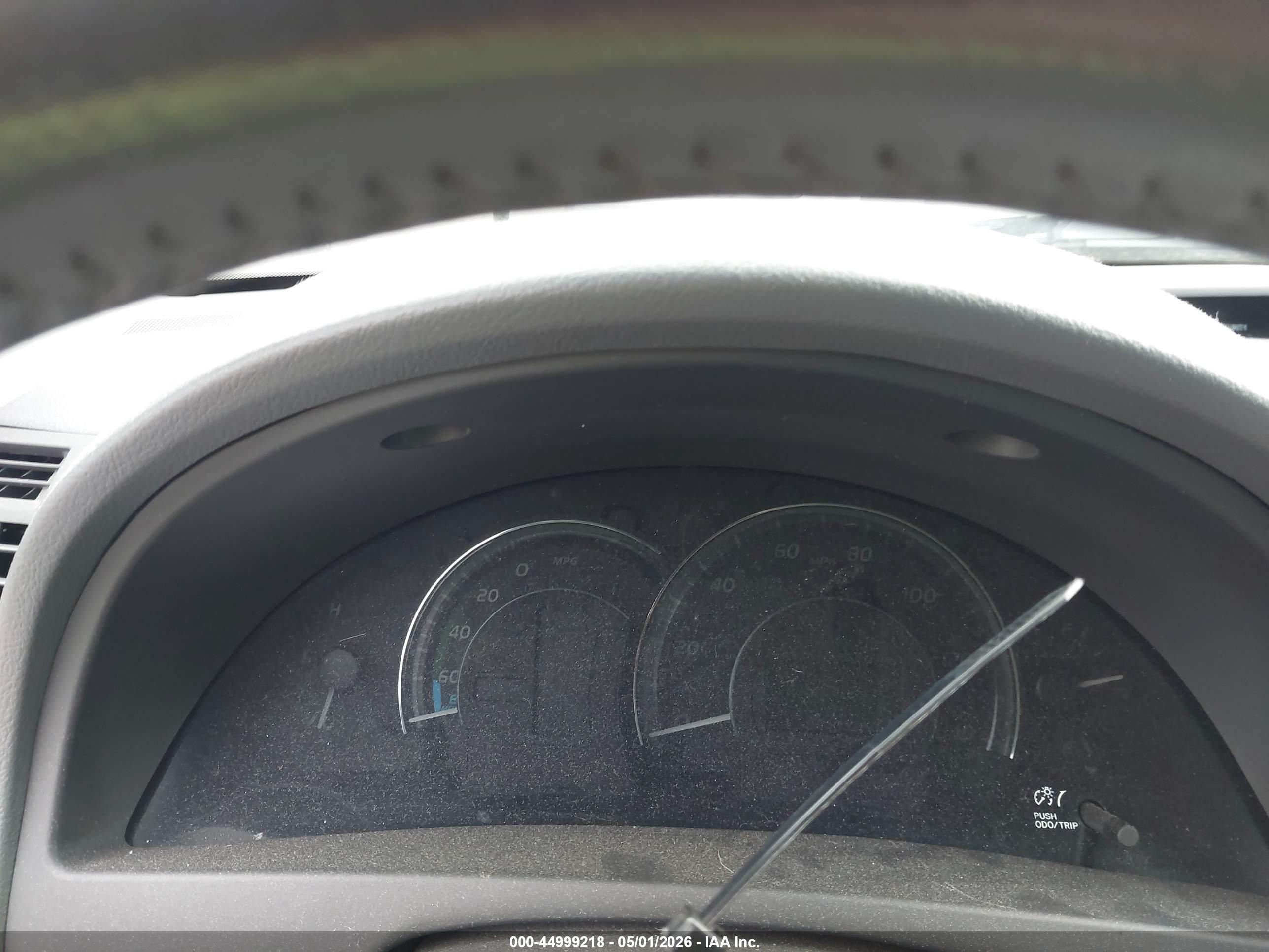 TOYOTA CAMRY image 7