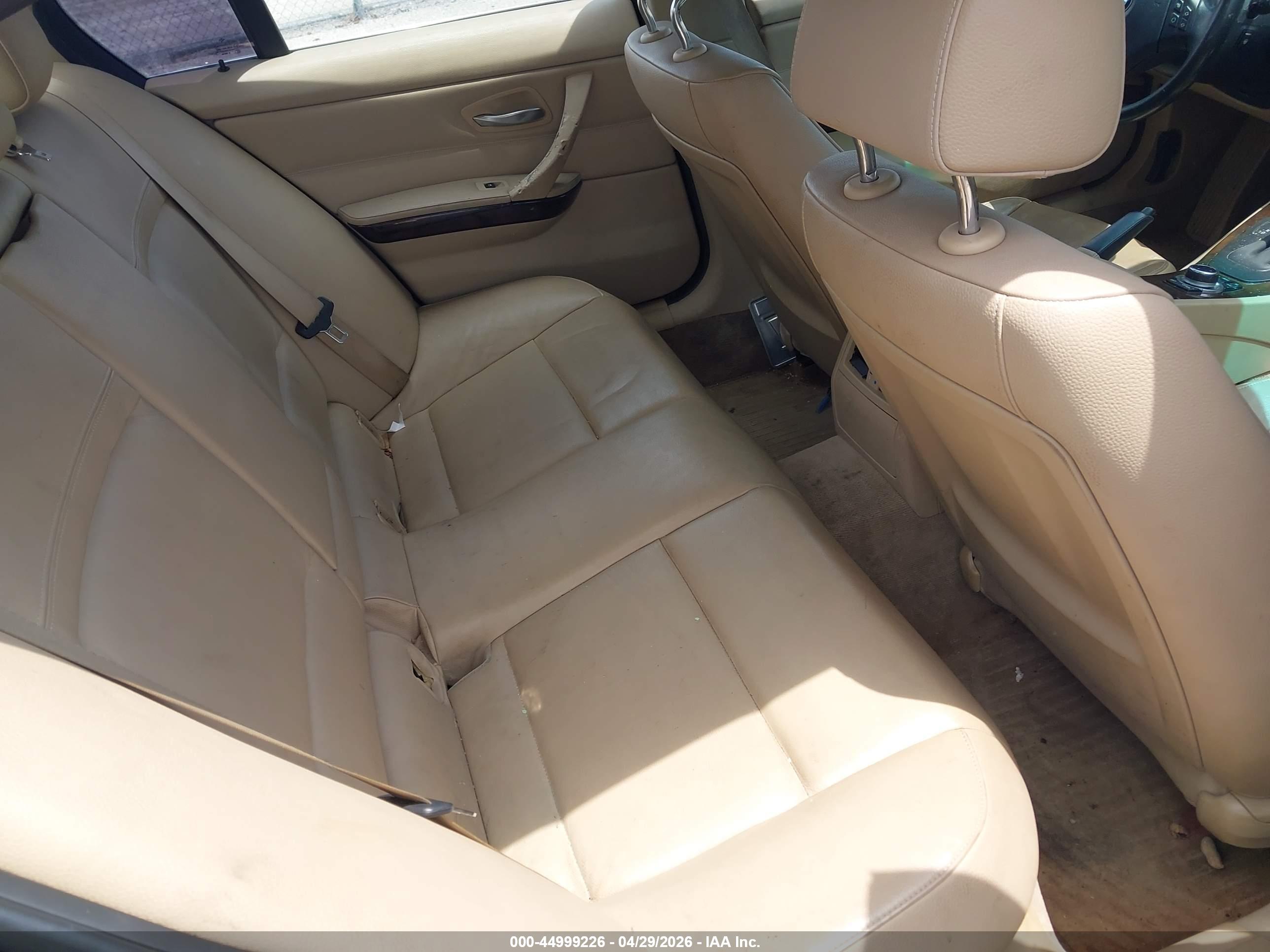 BMW 335D image 8