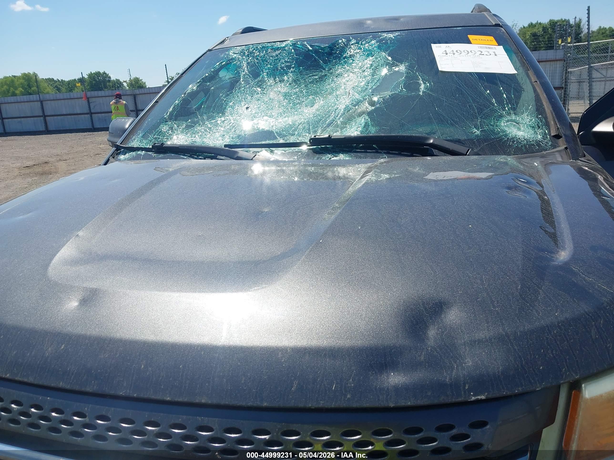 FORD EXPLORER image 6