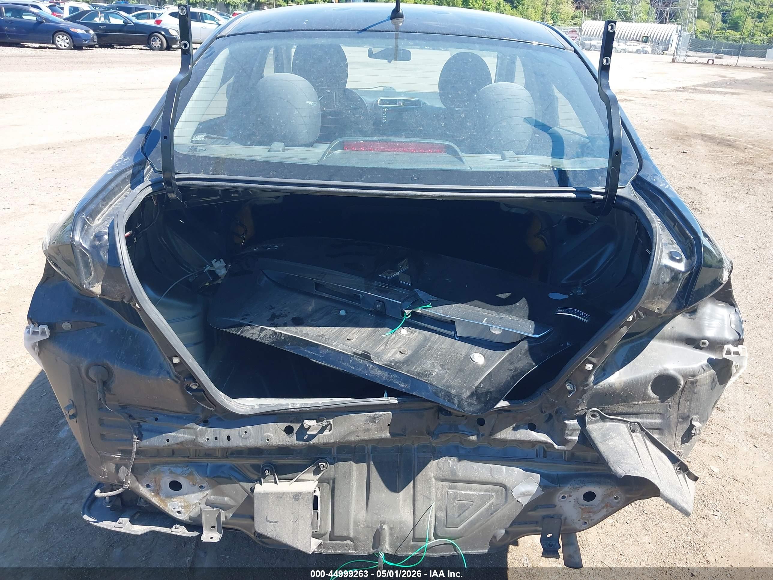 MITSUBISHI MIRAGE image 6