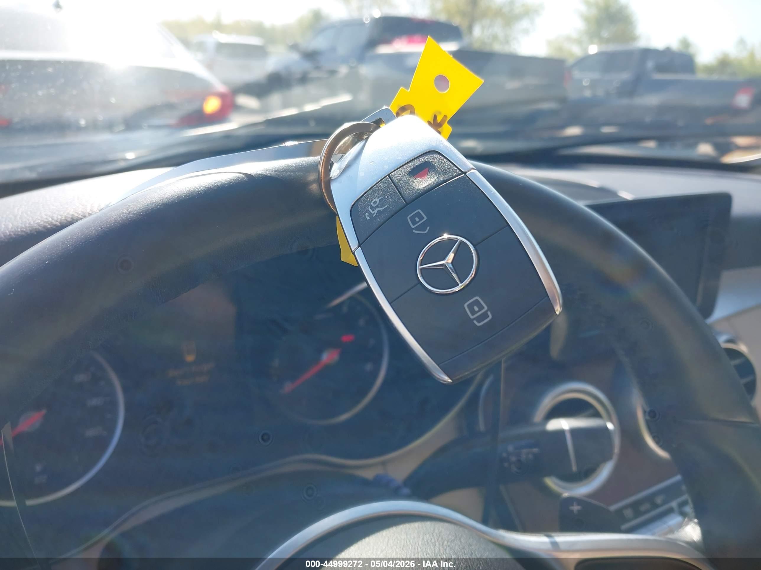 MERCEDES-BENZ C image 11