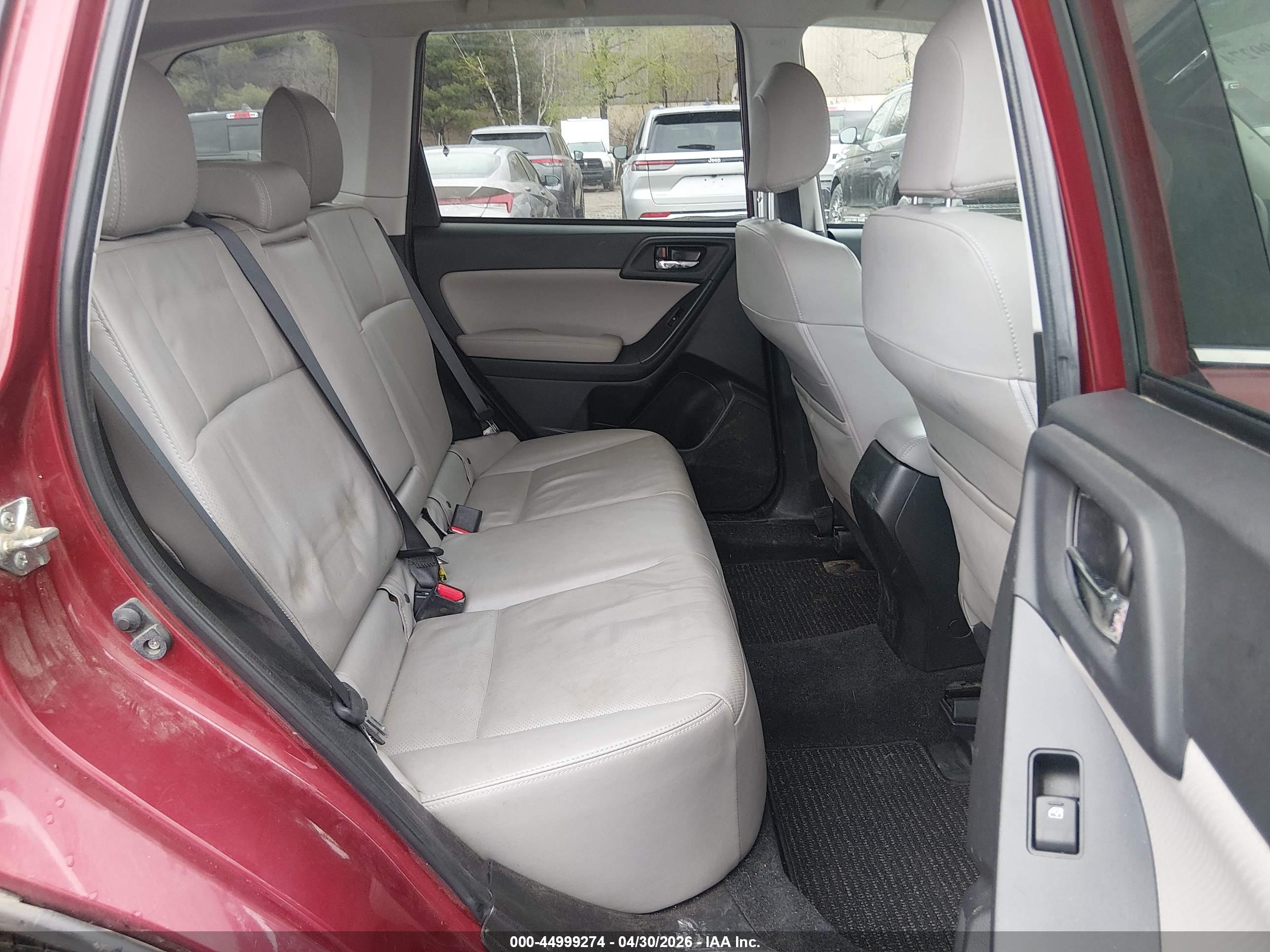 SUBARU FORESTER image 8