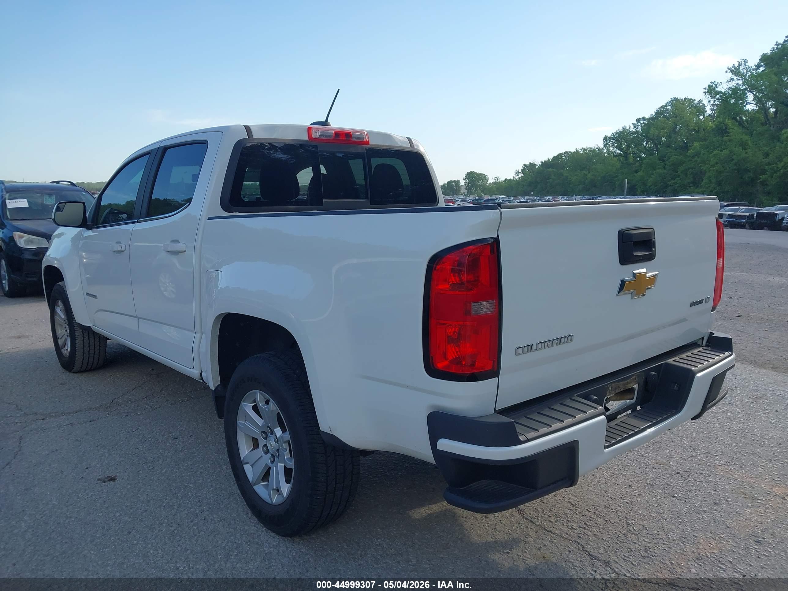 CHEVROLET COLORADO image 3