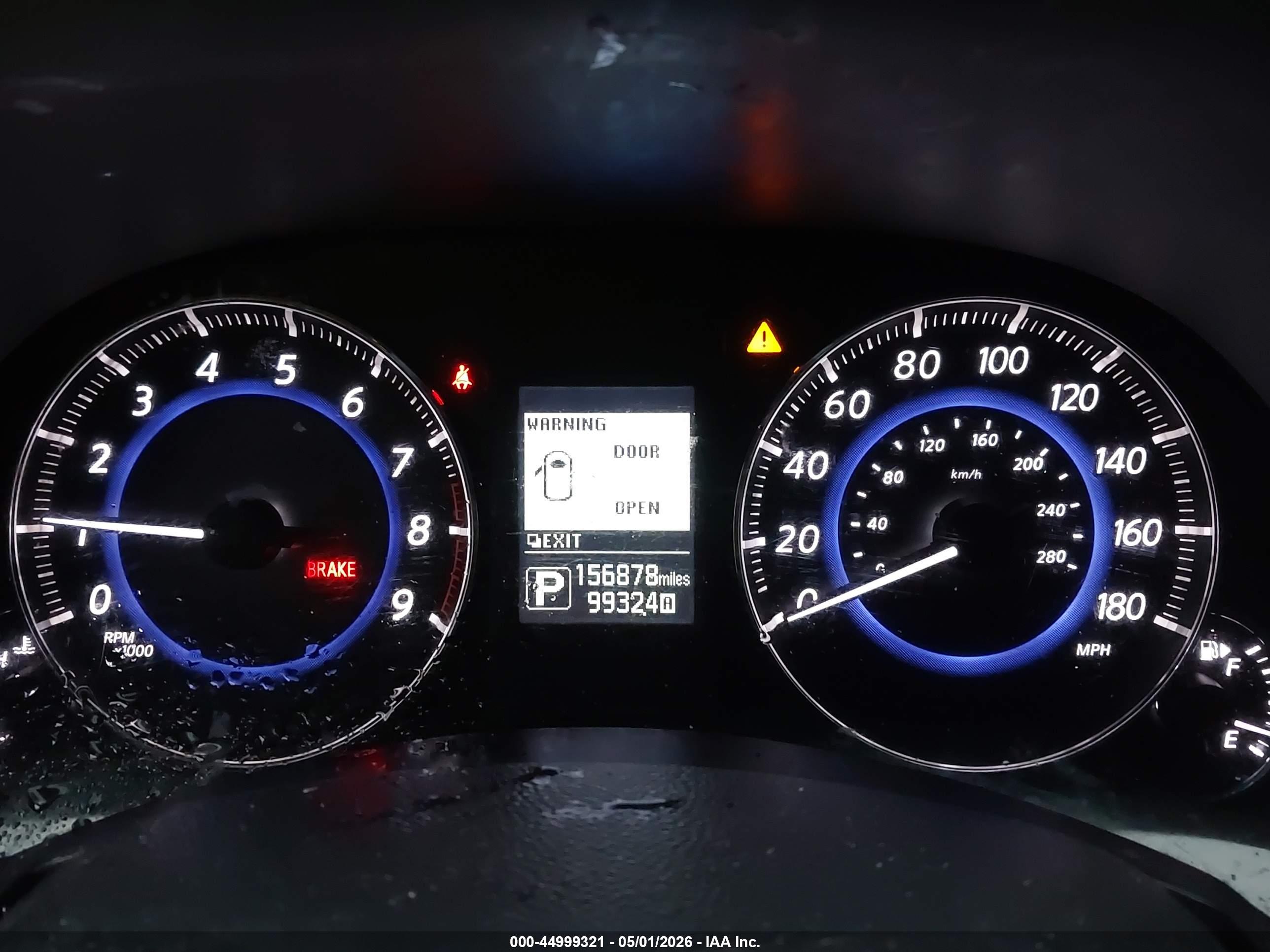 INFINITI QX70 image 7