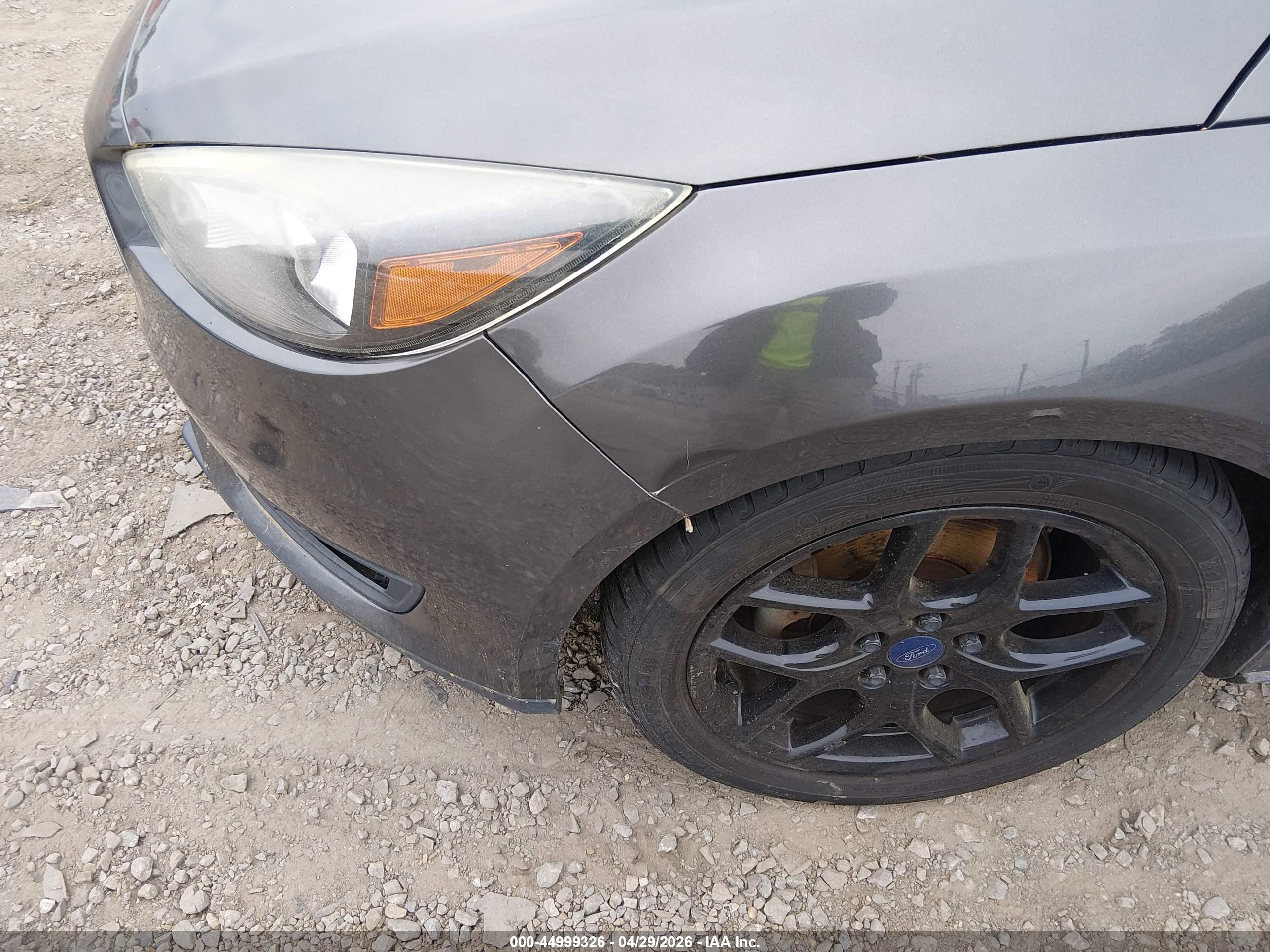 FORD FOCUS image 6