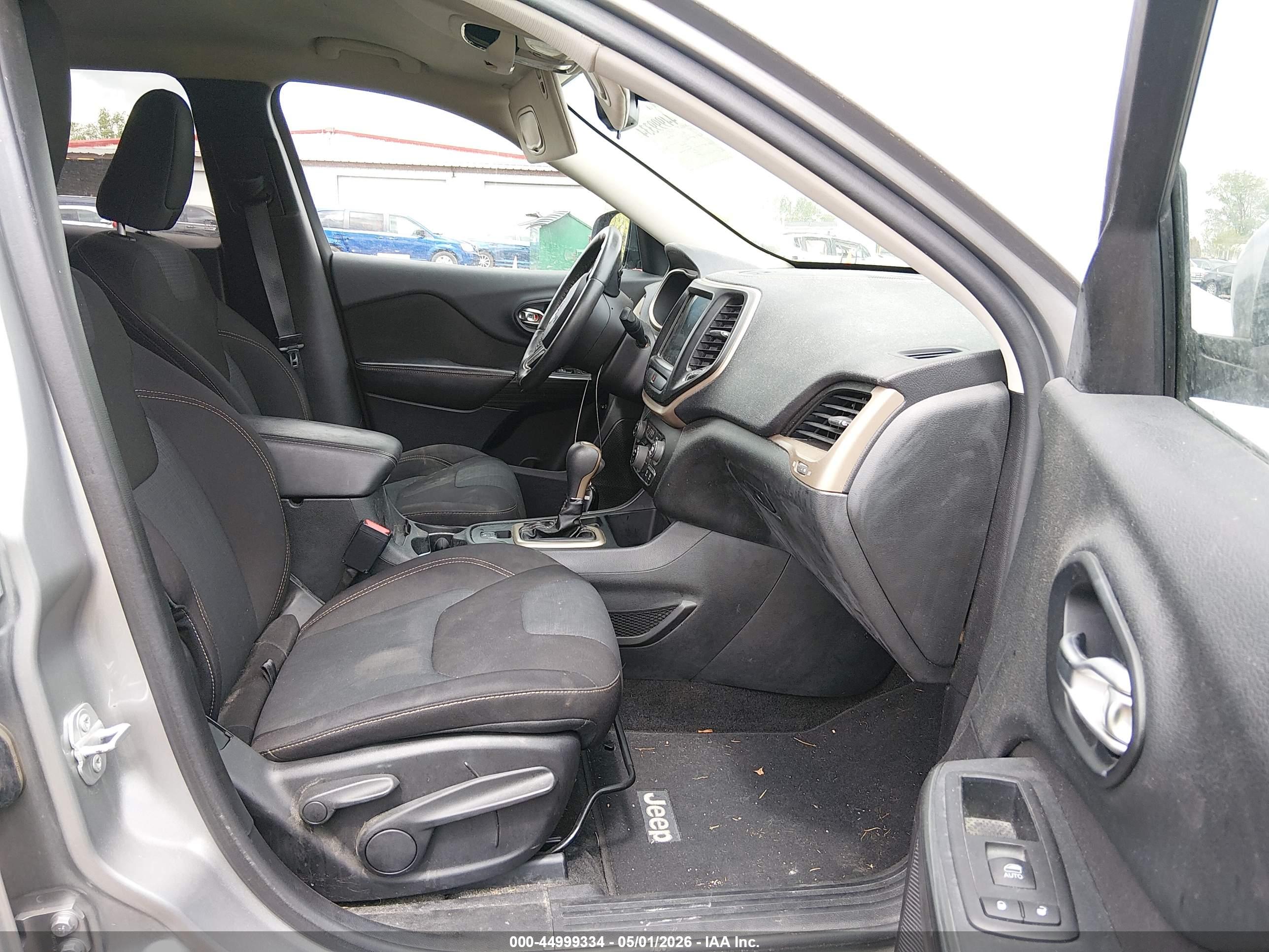 JEEP CHEROKEE image 5
