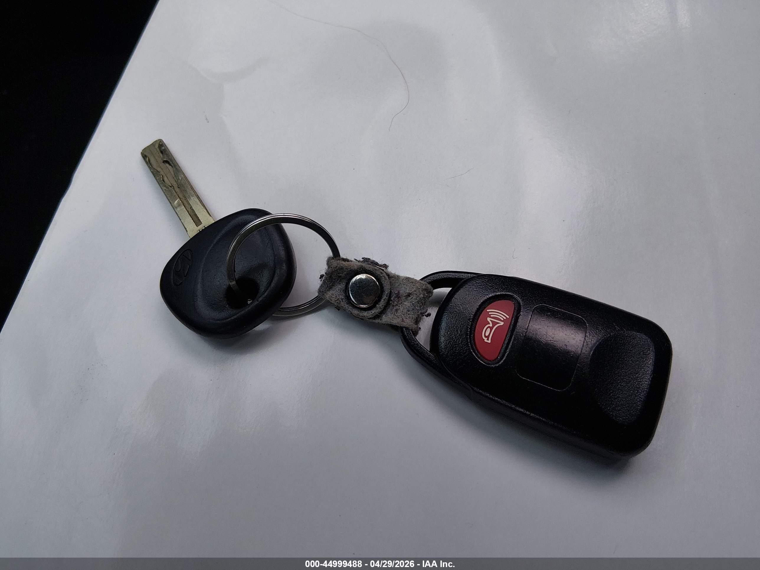 HYUNDAI TUCSON image 11