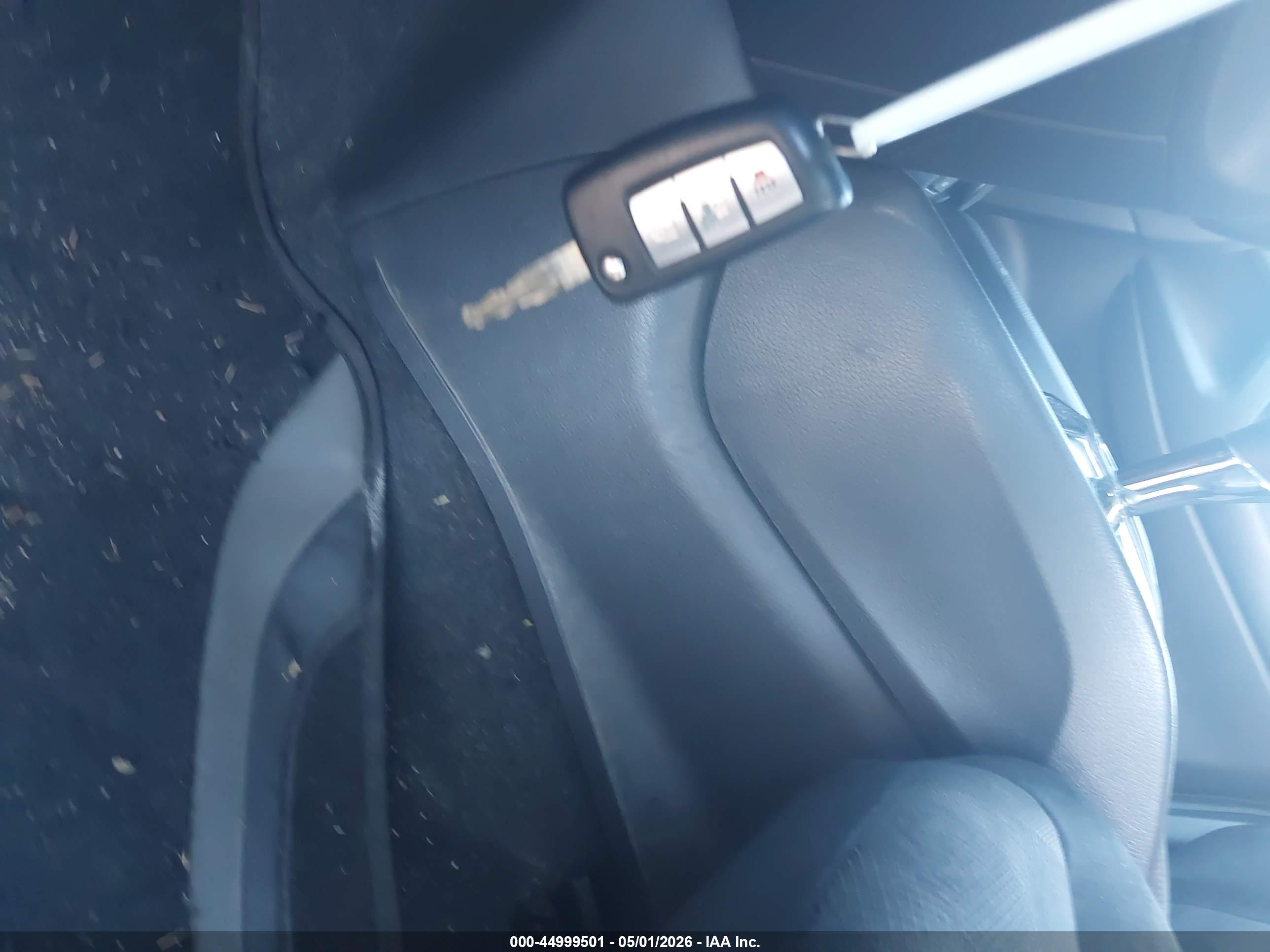 NISSAN ROGUE image 11