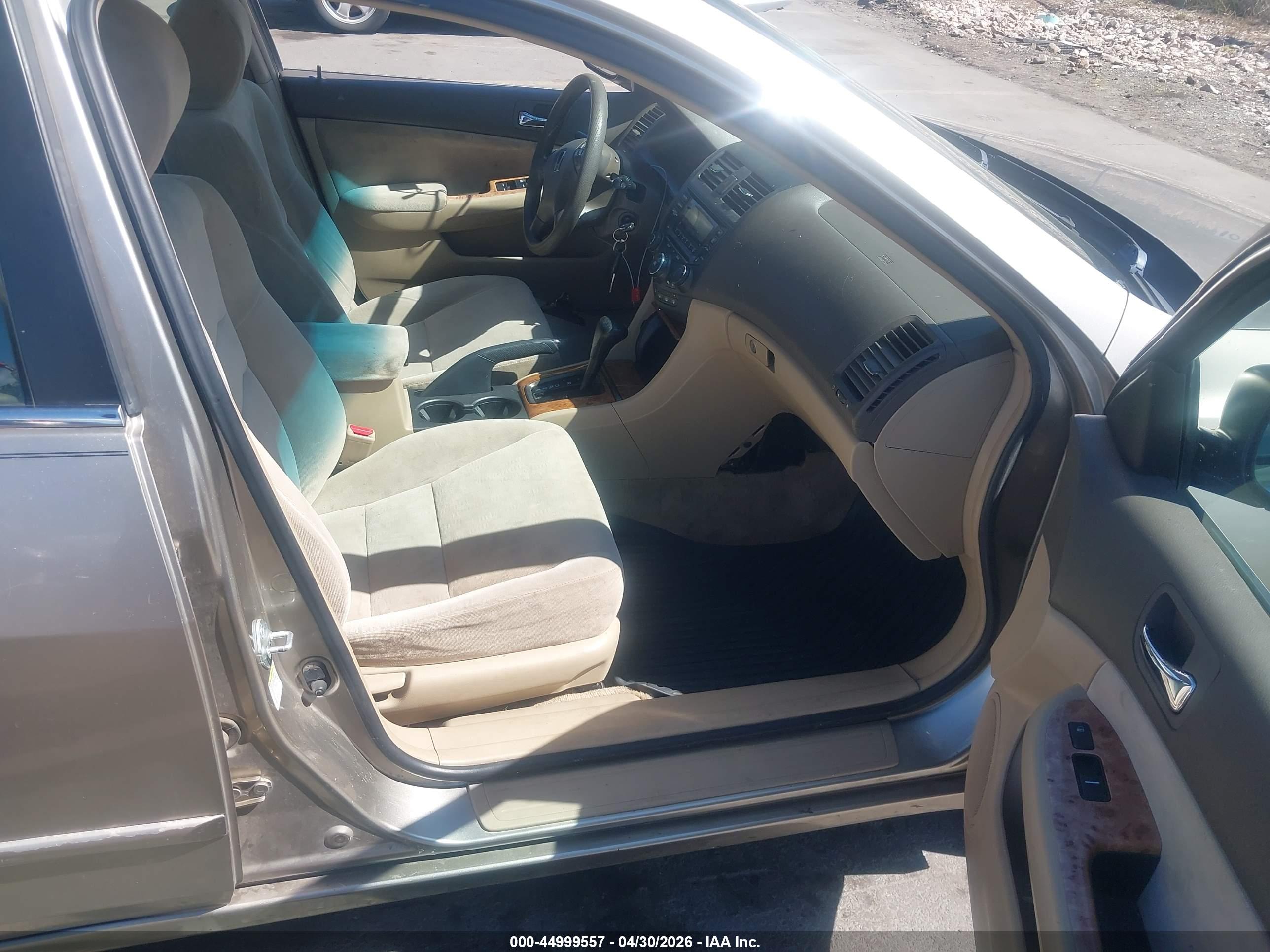 HONDA ACCORD image 5