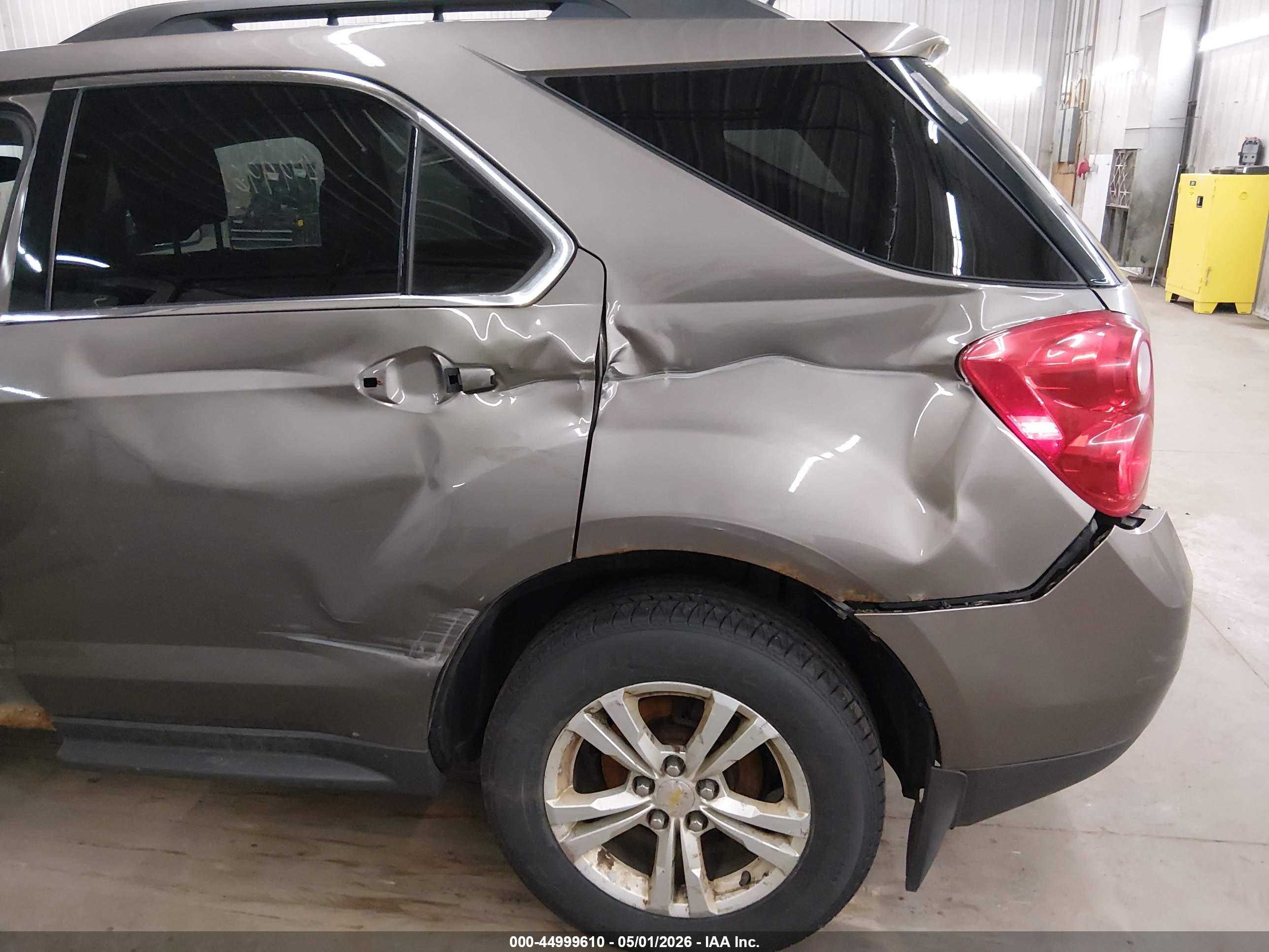 CHEVROLET EQUINOX image 6