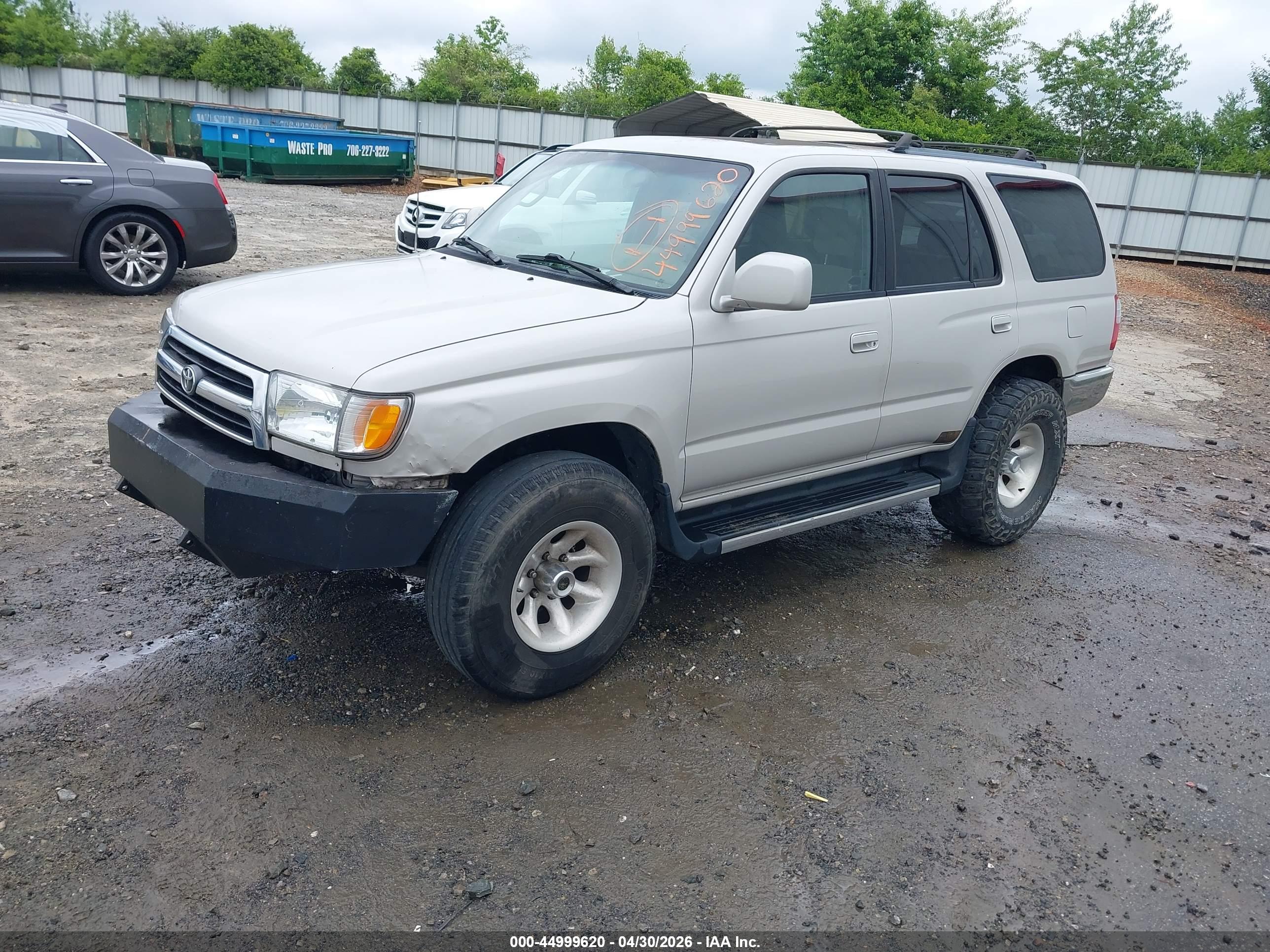 TOYOTA 4RUNNER image 2